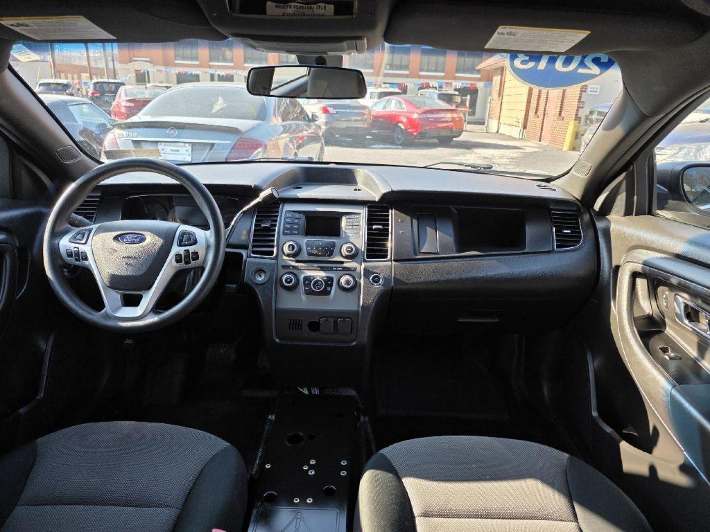 2013 Ford Taurus - Photo 13