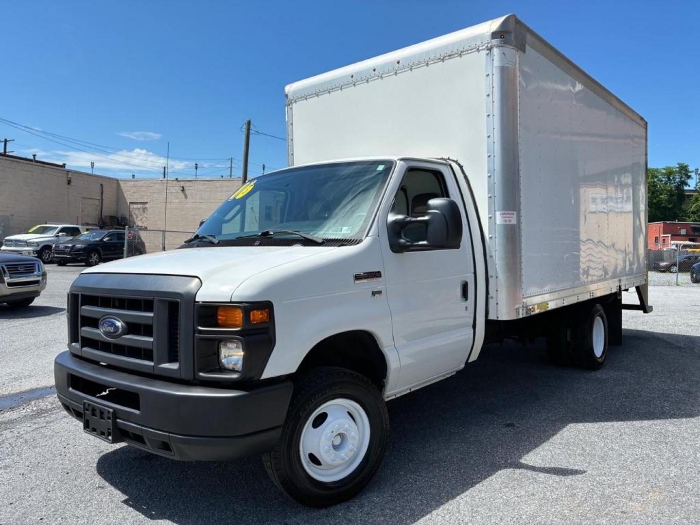 2016 Ford E-Series SRW E-350 Super Duty 138 in WB's photo