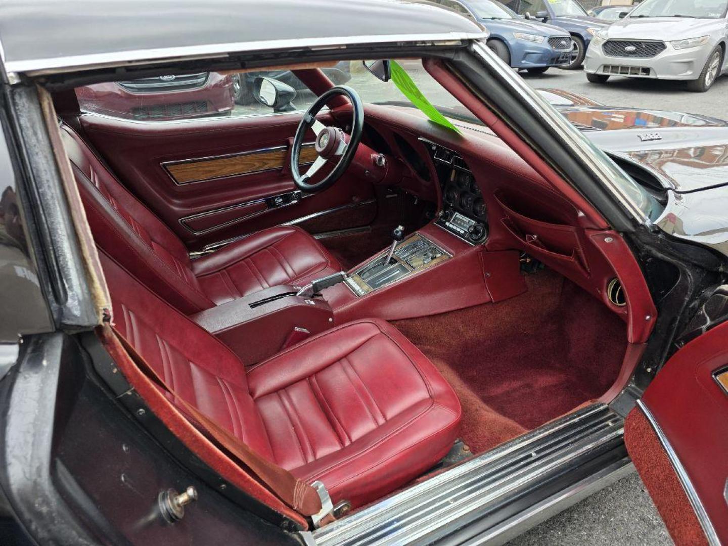 1974 BLACK CHEVROLET CORVETTE L-82 CONVERTIBLE T-TOP (00001Z37T4S) , Automatic transmission, located at 117 North Cameron Street, Harrisburg, PA, 17101, (717) 963-8962, 40.266762, -76.875259 - WE FINANCE!!! Good Credit/ Bad Credit/ No Credit - ALL Trade-Ins Welcomed!!! ***Guaranteed Credit Approval*** APPLY ONLINE or CALL us TODAY ;) Please call us to discuss your cash and financing options. - Photo#17