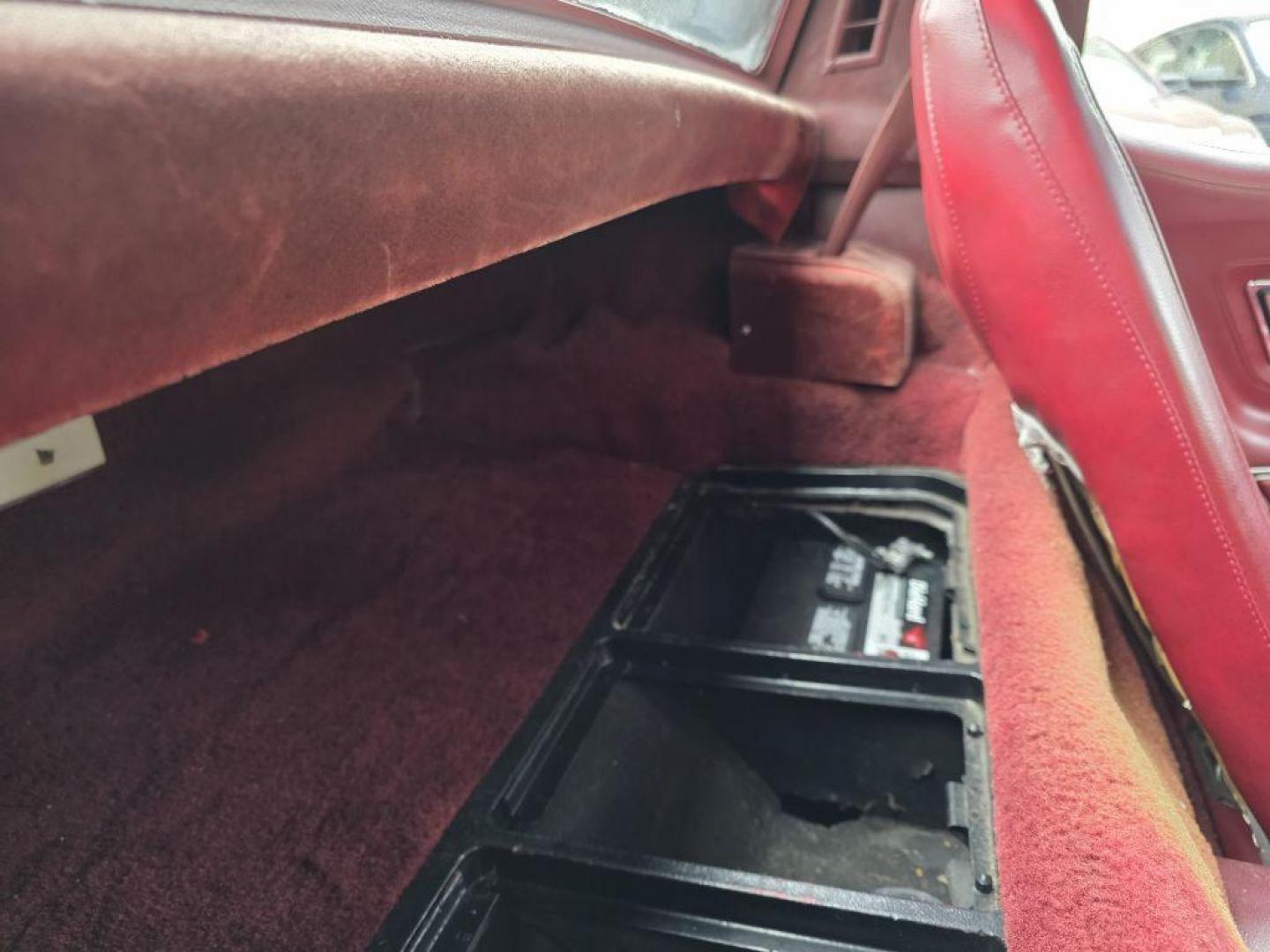 1974 BLACK CHEVROLET CORVETTE L-82 CONVERTIBLE T-TOP (00001Z37T4S) , Automatic transmission, located at 117 North Cameron Street, Harrisburg, PA, 17101, (717) 963-8962, 40.266762, -76.875259 - WE FINANCE!!! Good Credit/ Bad Credit/ No Credit - ALL Trade-Ins Welcomed!!! ***Guaranteed Credit Approval*** APPLY ONLINE or CALL us TODAY ;) Please call us to discuss your cash and financing options. - Photo#20