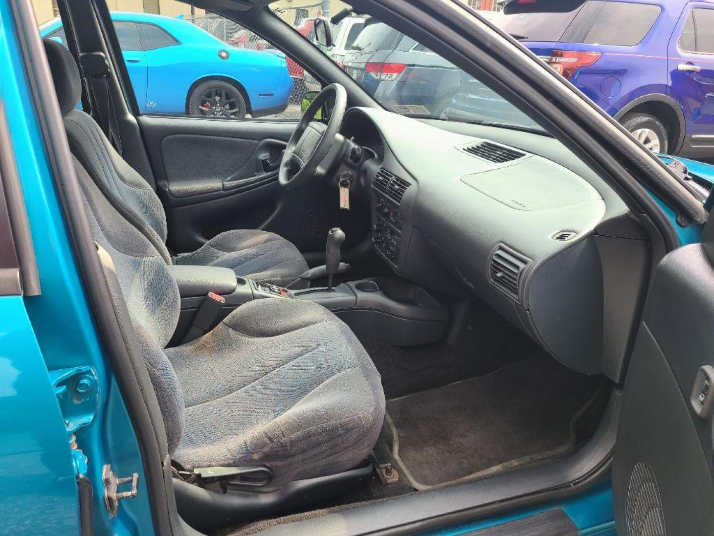 1995 GREEN CHEVROLET CAVALIER LS (1G1JF5244S7) with an 2.2L engine, Automatic transmission, located at 117 North Cameron Street, Harrisburg, PA, 17101, (717) 963-8962, 40.266762, -76.875259 - WE FINANCE!!! Good Credit/ Bad Credit/ No Credit - ALL Trade-Ins Welcomed!!! ***Guaranteed Credit Approval*** APPLY ONLINE or CALL us TODAY ;) Internet Prices and Marketplace Prices are SPECIAL discounted ***CASH DEALS*** Retail Prices are higher. Please call us to discuss your cash and finan - Photo#8