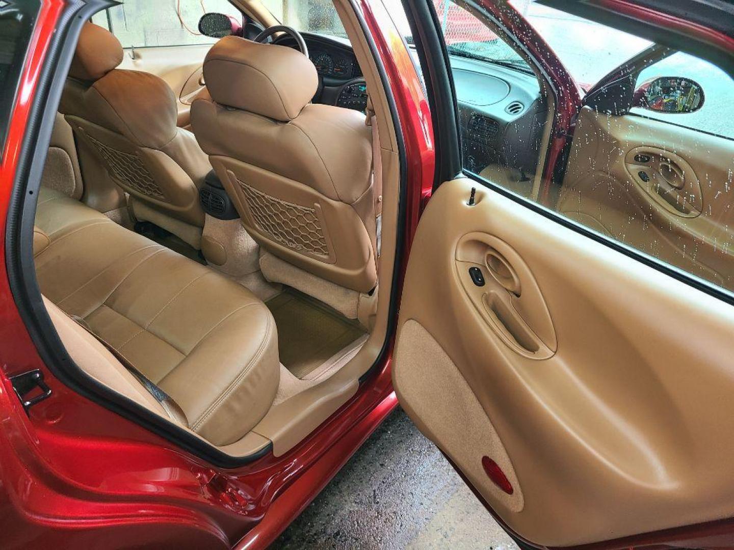 1996 RED FORD TAURUS SHO (1FALP54N4TA) with an 3.4L engine, Automatic transmission, located at 117 North Cameron Street, Harrisburg, PA, 17101, (717) 963-8962, 40.266762, -76.875259 - WE FINANCE!!! Good Credit/ Bad Credit/ No Credit - ALL Trade-Ins Welcomed!!! ***Guaranteed Credit Approval*** APPLY ONLINE or CALL us TODAY ;) Internet Prices and Marketplace Prices are SPECIAL discounted ***CASH DEALS*** Retail Prices are higher. Please call us to discuss your cash and finan - Photo#18