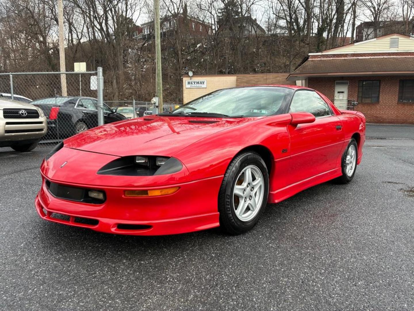 1997 RED CHEVROLET CAMARO BASE (2G1FP22K7V2) with an 3.8L engine, 5-Speed Manual transmission, located at 7981 Paxton Street, Harrisburg, PA, 17111, (717) 561-2926, 40.261490, -76.749229 - WE FINANCE!!! Good Credit/ Challenged Credit/ No Credit - ALL Trade-Ins Welcomed!!! APPLY ONLINE or CALL us TODAY ;) Please call us to discuss your cash and/or financing options. - Photo#0