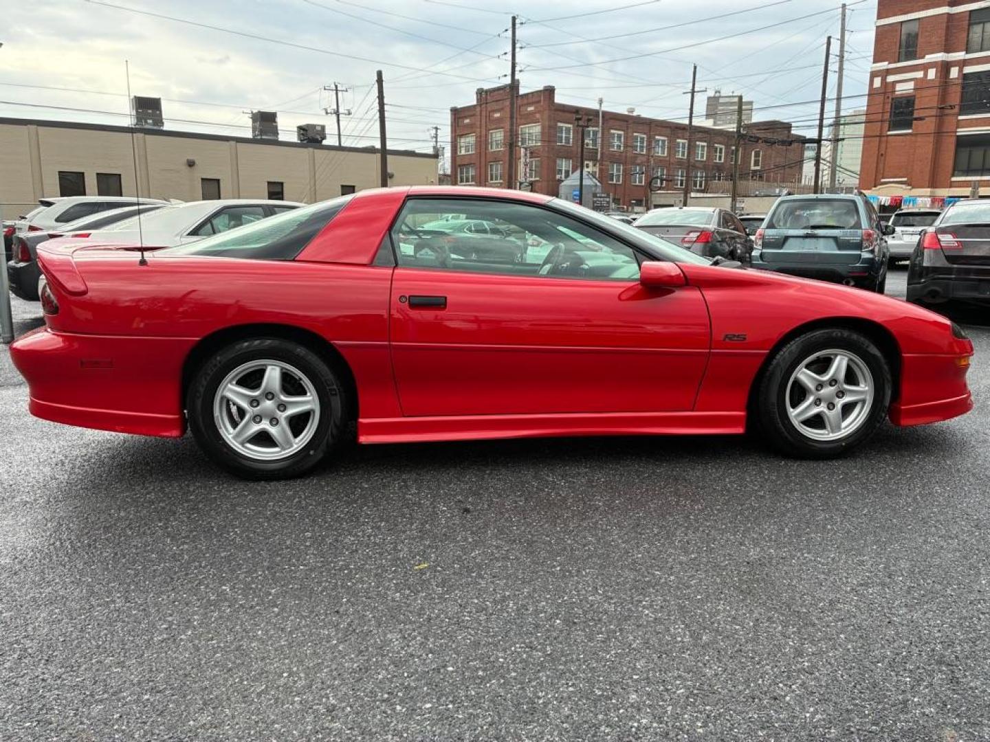 1997 RED CHEVROLET CAMARO BASE (2G1FP22K7V2) with an 3.8L engine, 5-Speed Manual transmission, located at 7981 Paxton Street, Harrisburg, PA, 17111, (717) 561-2926, 40.261490, -76.749229 - WE FINANCE!!! Good Credit/ Challenged Credit/ No Credit - ALL Trade-Ins Welcomed!!! APPLY ONLINE or CALL us TODAY ;) Please call us to discuss your cash and/or financing options. - Photo#6
