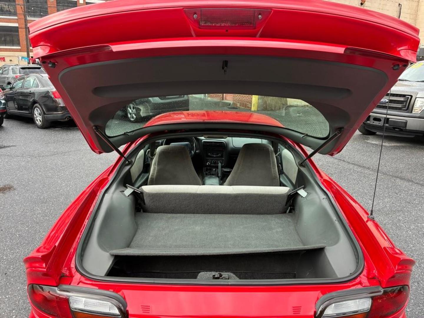 1997 RED CHEVROLET CAMARO BASE (2G1FP22K7V2) with an 3.8L engine, 5-Speed Manual transmission, located at 7981 Paxton Street, Harrisburg, PA, 17111, (717) 561-2926, 40.261490, -76.749229 - WE FINANCE!!! Good Credit/ Challenged Credit/ No Credit - ALL Trade-Ins Welcomed!!! APPLY ONLINE or CALL us TODAY ;) Please call us to discuss your cash and/or financing options. - Photo#11