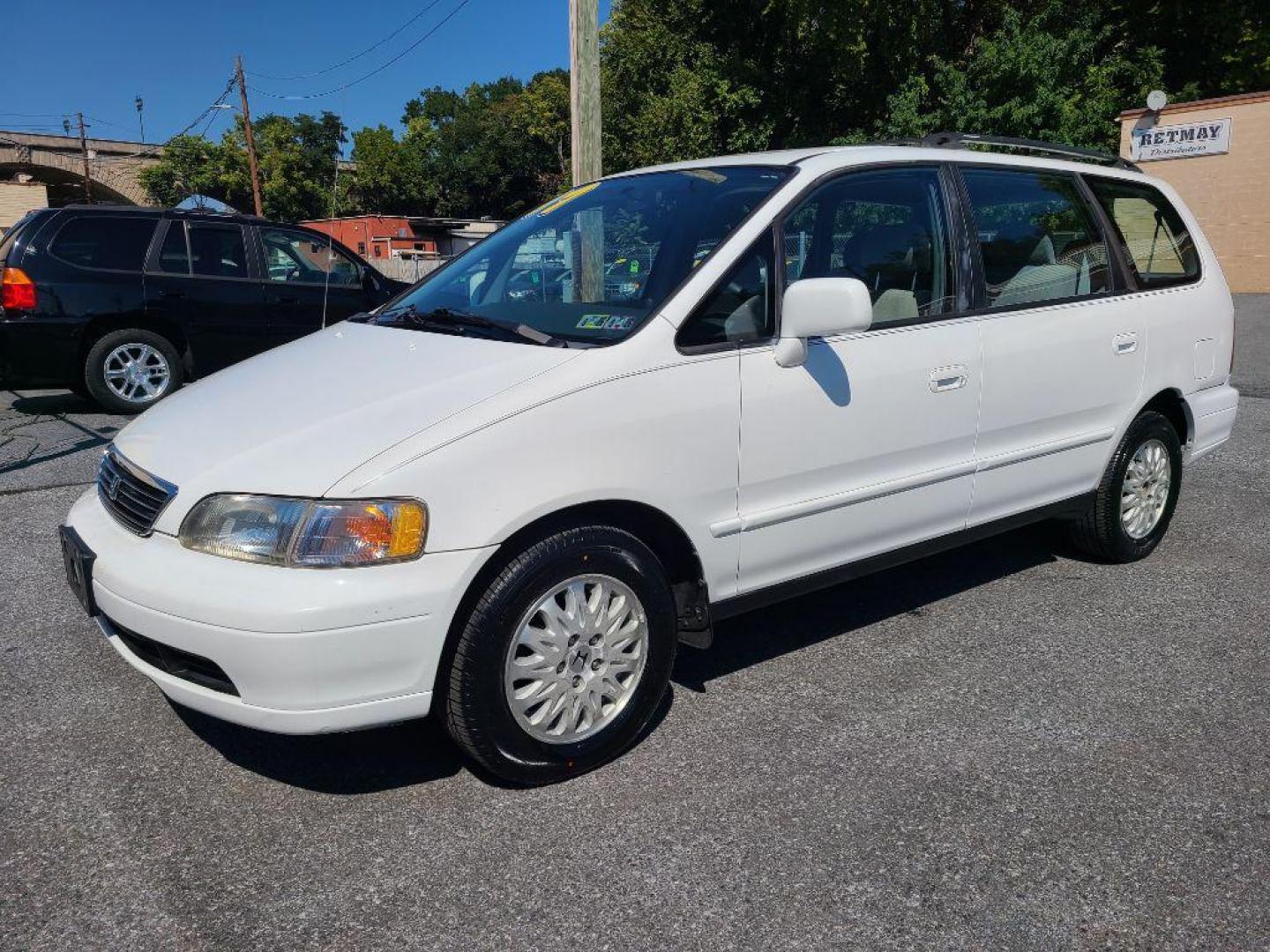 1997 WHITE HONDA ODYSSEY EX (JHMRA1879VC) with an 2.2L engine, Automatic transmission, located at 117 North Cameron Street, Harrisburg, PA, 17101, (717) 963-8962, 40.266762, -76.875259 - WE FINANCE!!! Good Credit/ Bad Credit/ No Credit - ALL Trade-Ins Welcomed!!! ***Guaranteed Credit Approval*** APPLY ONLINE or CALL us TODAY ;) Internet Prices and Marketplace Prices are SPECIAL discounted ***CASH DEALS*** Retail Prices are higher. Please call us to discuss your cash and finan - Photo#0