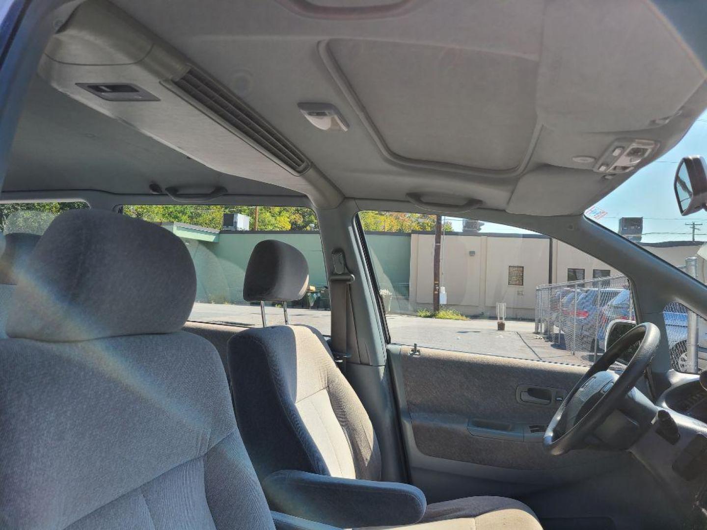 1997 WHITE HONDA ODYSSEY EX (JHMRA1879VC) with an 2.2L engine, Automatic transmission, located at 117 North Cameron Street, Harrisburg, PA, 17101, (717) 963-8962, 40.266762, -76.875259 - WE FINANCE!!! Good Credit/ Bad Credit/ No Credit - ALL Trade-Ins Welcomed!!! ***Guaranteed Credit Approval*** APPLY ONLINE or CALL us TODAY ;) Internet Prices and Marketplace Prices are SPECIAL discounted ***CASH DEALS*** Retail Prices are higher. Please call us to discuss your cash and finan - Photo#8