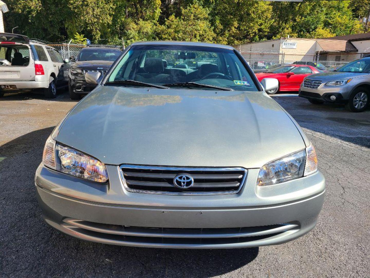 2001 GREY TOYOTA CAMRY CE (JT2BG22K510) with an 2.2L engine, Automatic transmission, located at 117 North Cameron Street, Harrisburg, PA, 17101, (717) 963-8962, 40.266762, -76.875259 - Photo#7