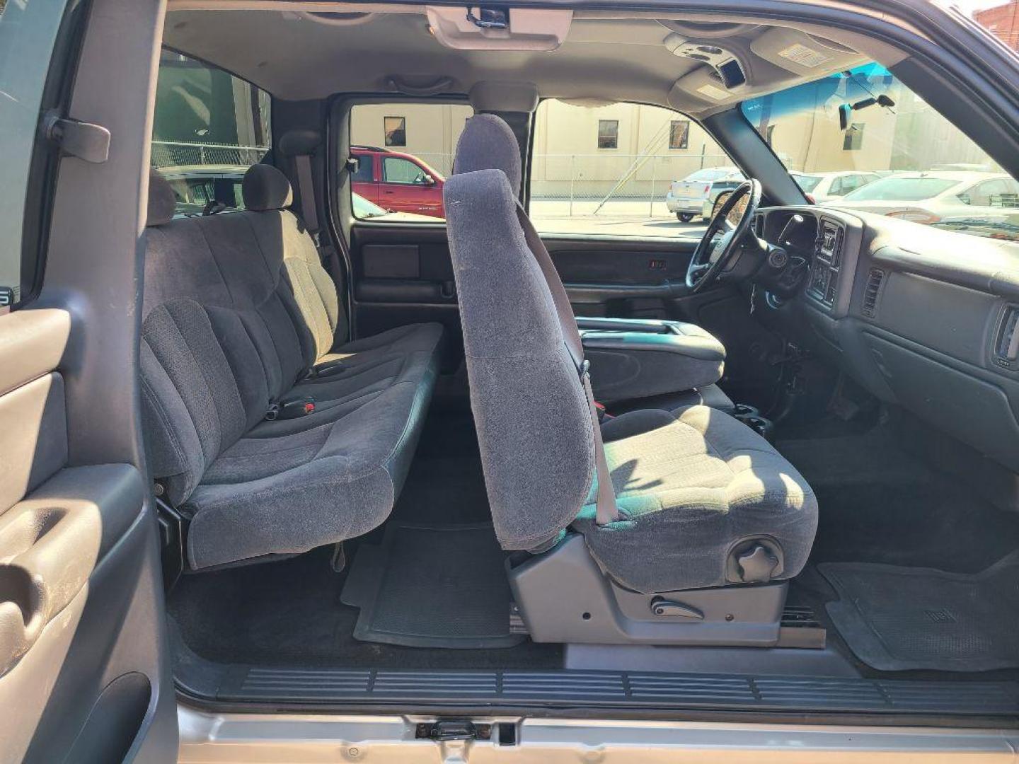 2002 TAN CHEVROLET SILVERADO 1500 LS EXT CAB (2GCEC19V221) with an 4.8L engine, Automatic transmission, located at 117 North Cameron Street, Harrisburg, PA, 17101, (717) 963-8962, 40.266762, -76.875259 - WE FINANCE!!! Good Credit/ Bad Credit/ No Credit - ALL Trade-Ins Welcomed!!! ***Guaranteed Credit Approval*** APPLY ONLINE or CALL us TODAY ;) Internet Prices and Marketplace Prices are SPECIAL discounted ***CASH DEALS*** Retail Prices are higher. Please call us to discuss your cash and finan - Photo#14