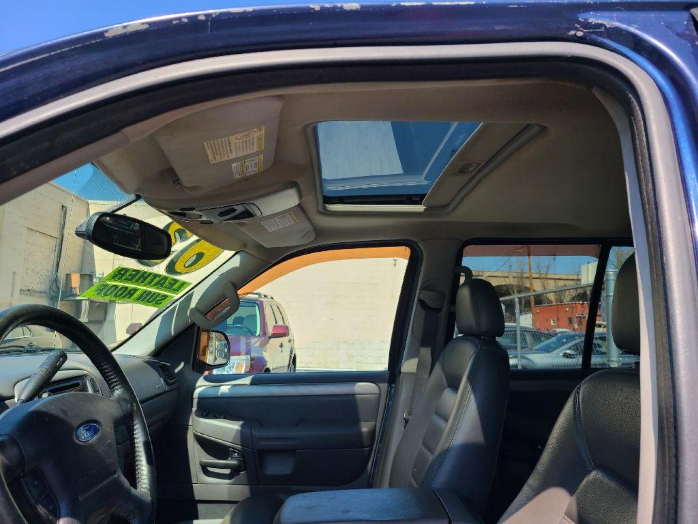 2003 BLUE FORD EXPLORER XLT (1FMZU73KX3U) with an 4.0L engine, Automatic transmission, located at 117 North Cameron Street, Harrisburg, PA, 17101, (717) 963-8962, 40.266762, -76.875259 - WE FINANCE!!! Good Credit/ Bad Credit/ No Credit - ALL Trade-Ins Welcomed!!! ***Guaranteed Credit Approval*** APPLY ONLINE or CALL us TODAY ;) Internet Prices and Marketplace Prices are SPECIAL discounted ***CASH DEALS*** Retail Prices are higher. Please call us to discuss your cash and finan - Photo#13