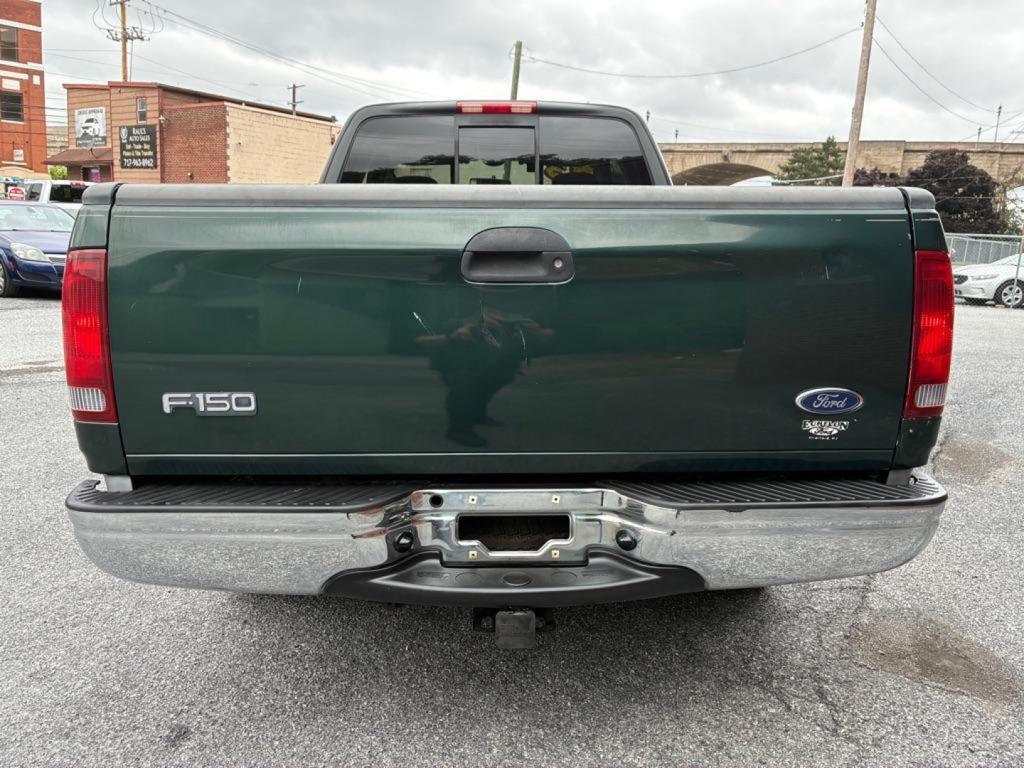 2003 GREEN FORD F150 (1FTRX17243N) with an 4.2L engine, Automatic transmission, located at 117 North Cameron Street, Harrisburg, PA, 17101, (717) 963-8962, 40.266762, -76.875259 - WE FINANCE!!! MOST vehicles are available for financing. Good Credit/ Challenged Credit/ No Credit - ALL Trade-Ins Welcomed!!! APPLY ONLINE or CALL us TODAY Please call us to discuss your cash and/or financing options. Thanks for checking our inventory! We're here to help.- Photo#3