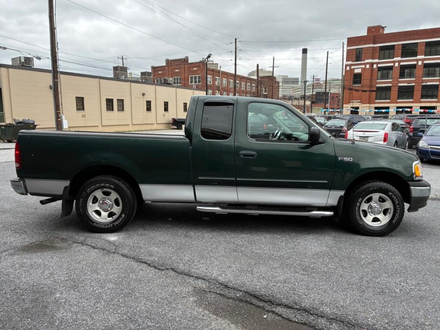 2003 GREEN FORD F150 (1FTRX17243N) with an 4.2L engine, Automatic transmission, located at 117 North Cameron Street, Harrisburg, PA, 17101, (717) 963-8962, 40.266762, -76.875259 - WE FINANCE!!! MOST vehicles are available for financing. Good Credit/ Challenged Credit/ No Credit - ALL Trade-Ins Welcomed!!! APPLY ONLINE or CALL us TODAY Please call us to discuss your cash and/or financing options. Thanks for checking our inventory! We're here to help.- Photo#5