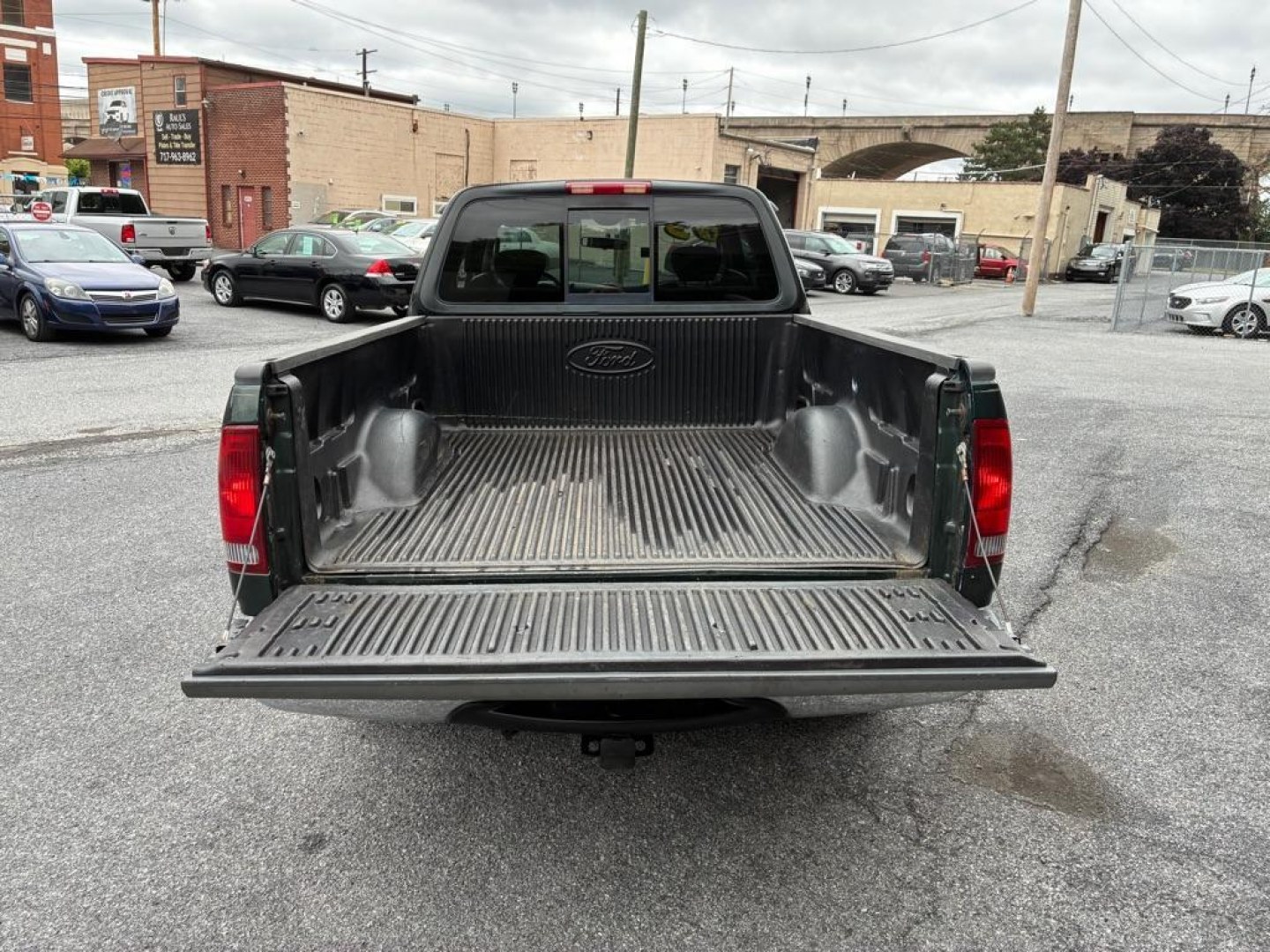 2003 GREEN FORD F150 (1FTRX17243N) with an 4.2L engine, Automatic transmission, located at 117 North Cameron Street, Harrisburg, PA, 17101, (717) 963-8962, 40.266762, -76.875259 - WE FINANCE!!! MOST vehicles are available for financing. Good Credit/ Challenged Credit/ No Credit - ALL Trade-Ins Welcomed!!! APPLY ONLINE or CALL us TODAY Please call us to discuss your cash and/or financing options. Thanks for checking our inventory! We're here to help.- Photo#10