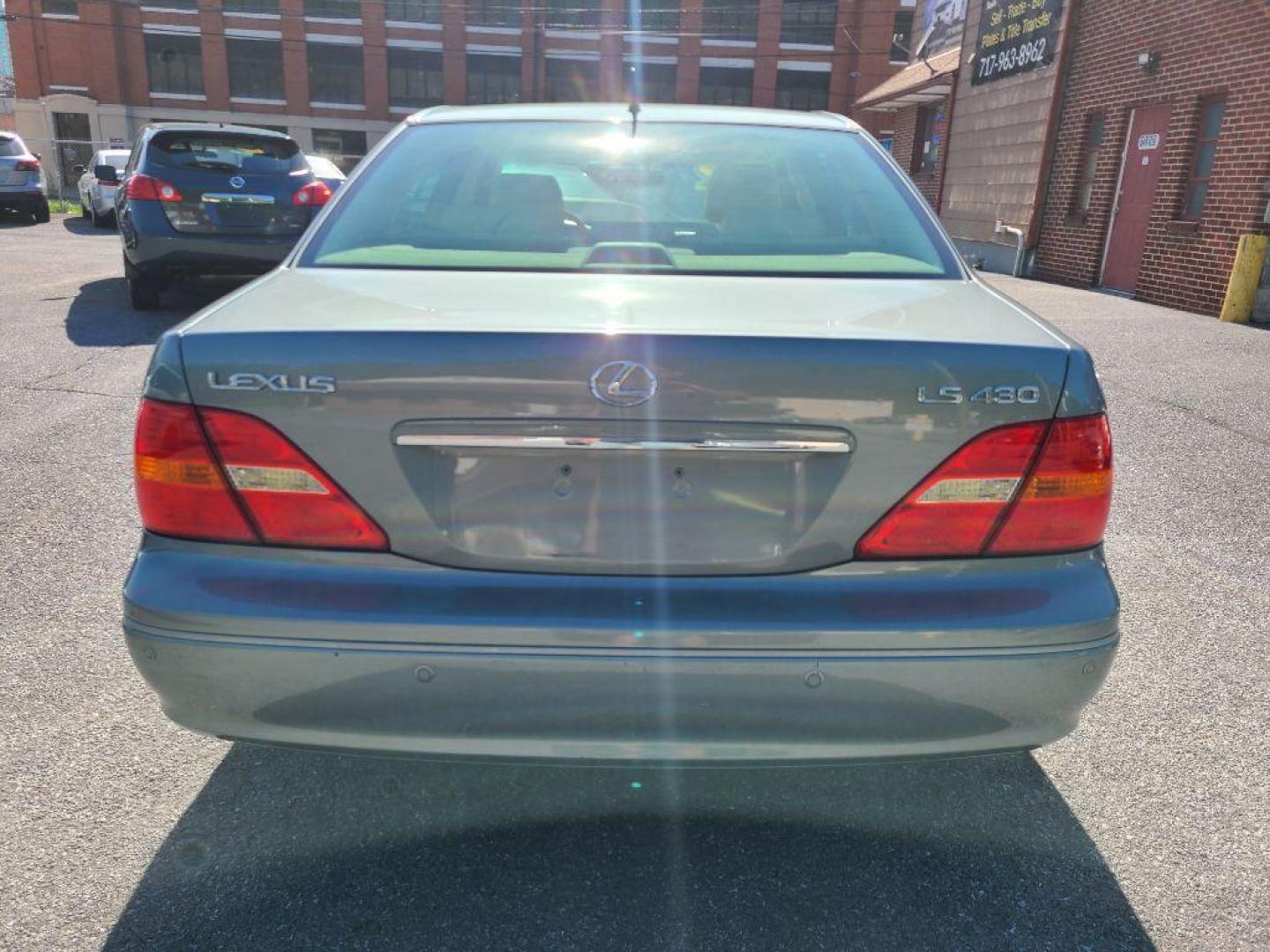 2003 GRAY LEXUS LS 430 (JTHBN30F230) with an 4.3L engine, Automatic transmission, located at 117 North Cameron Street, Harrisburg, PA, 17101, (717) 963-8962, 40.266762, -76.875259 - WE FINANCE!!! Good Credit/ Bad Credit/ No Credit - ALL Trade-Ins Welcomed!!! ***Guaranteed Credit Approval*** APPLY ONLINE or CALL us TODAY ;) Internet Prices and Marketplace Prices are SPECIAL discounted ***CASH DEALS*** Retail Prices are higher. Please call us to discuss your cash and finan - Photo#3