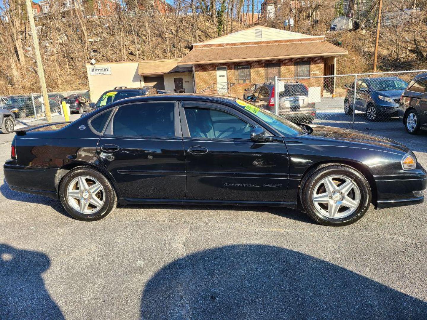 2004 BLACK CHEVROLET IMPALA SS (2G1WP521949) with an 3.8L engine, Automatic transmission, located at 117 North Cameron Street, Harrisburg, PA, 17101, (717) 963-8962, 40.266762, -76.875259 - WE FINANCE!!! Good Credit/ Bad Credit/ No Credit - ALL Trade-Ins Welcomed!!! ***Guaranteed Credit Approval*** APPLY ONLINE or CALL us TODAY ;) Internet Prices and Marketplace Prices are SPECIAL discounted ***CASH DEALS*** Retail Prices are higher. Please call us to discuss your cash and finan - Photo#5