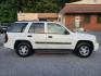 2004 WHITE CHEVROLET TRAILBLAZER LS (1GNDT13S642) with an 4.2L engine, Automatic transmission, located at 117 North Cameron Street, Harrisburg, PA, 17101, (717) 963-8962, 40.266762, -76.875259 - WE FINANCE!!! Good Credit/ Bad Credit/ No Credit - ALL Trade-Ins Welcomed!!! ***Guaranteed Credit Approval*** APPLY ONLINE or CALL us TODAY ;) Please call us to discuss your cash and financing options. - Photo#4