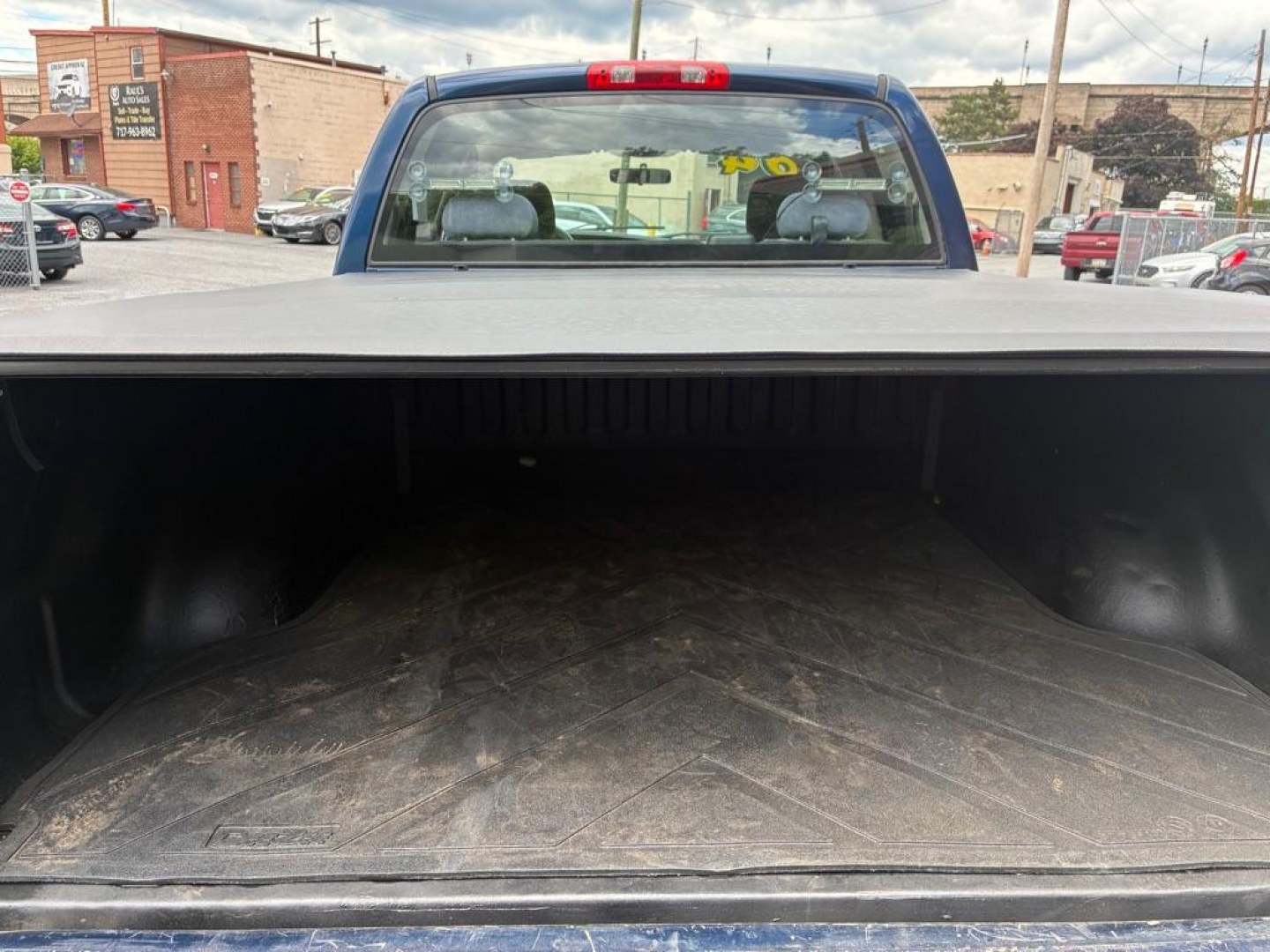 2004 BLUE DODGE RAM 2500 ST (3D7KU28D44G) with an 5.7L engine, Automatic transmission, located at 117 North Cameron Street, Harrisburg, PA, 17101, (717) 963-8962, 40.266762, -76.875259 - WE FINANCE!!! MOST vehicles are available for financing. Good Credit/ Challenged Credit/ No Credit - ALL Trade-Ins Welcomed!!! APPLY ONLINE or CALL us TODAY Please call us to discuss your cash and/or financing options. Thanks for checking our inventory! We're here to help.- Photo#8