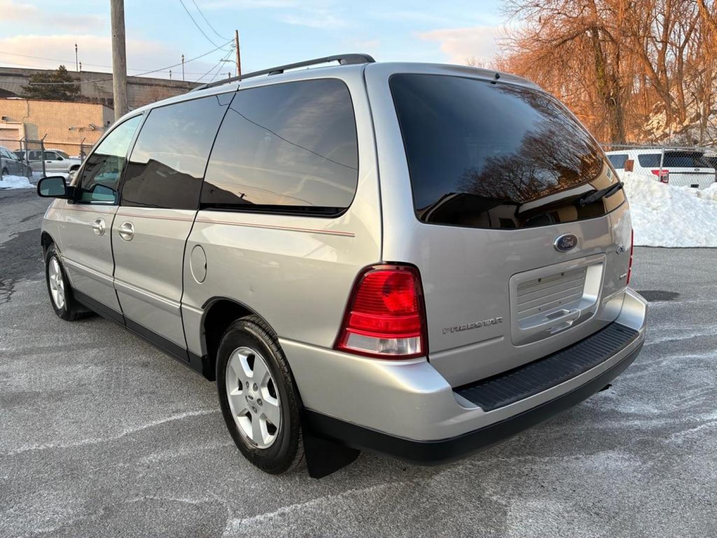 2004 SILVER FORD FREESTAR SES (2FMZA57614B) with an 3.9L engine, Automatic transmission, located at 117 North Cameron Street, Harrisburg, PA, 17101, (717) 963-8962, 40.266762, -76.875259 - WE FINANCE!!! Good Credit/ Challenged Credit/ No Credit - ALL Trade-Ins Welcomed!!! APPLY ONLINE or CALL us TODAY ;) Please call us to discuss your cash and/or financing options. - Photo#2