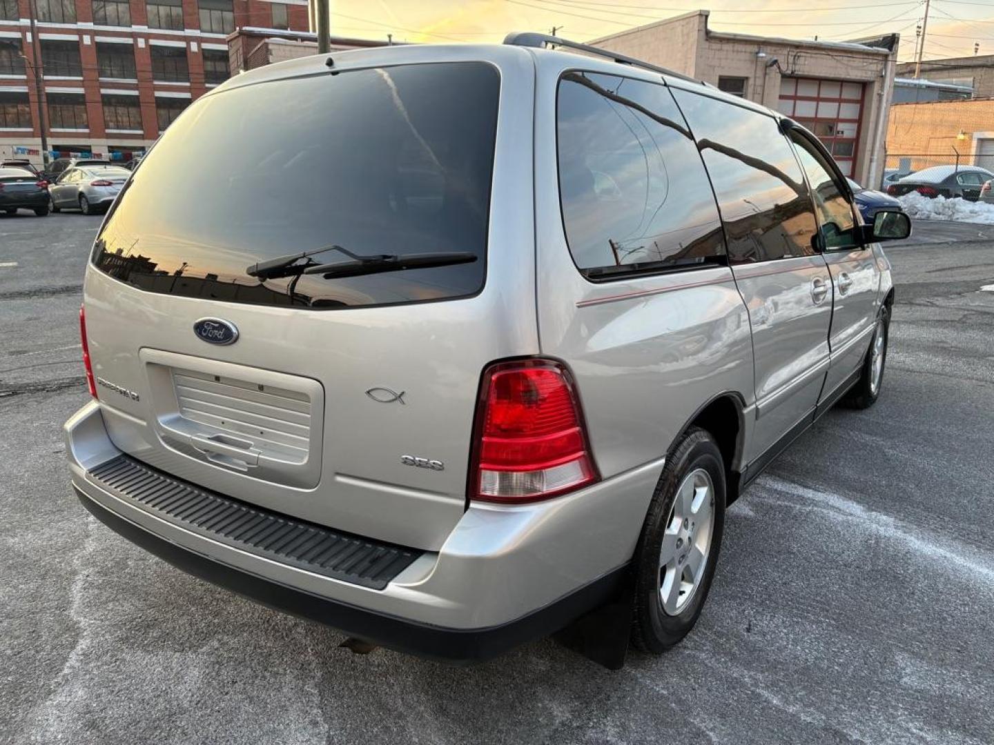 2004 SILVER FORD FREESTAR SES (2FMZA57614B) with an 3.9L engine, Automatic transmission, located at 117 North Cameron Street, Harrisburg, PA, 17101, (717) 963-8962, 40.266762, -76.875259 - WE FINANCE!!! Good Credit/ Challenged Credit/ No Credit - ALL Trade-Ins Welcomed!!! APPLY ONLINE or CALL us TODAY ;) Please call us to discuss your cash and/or financing options. - Photo#4