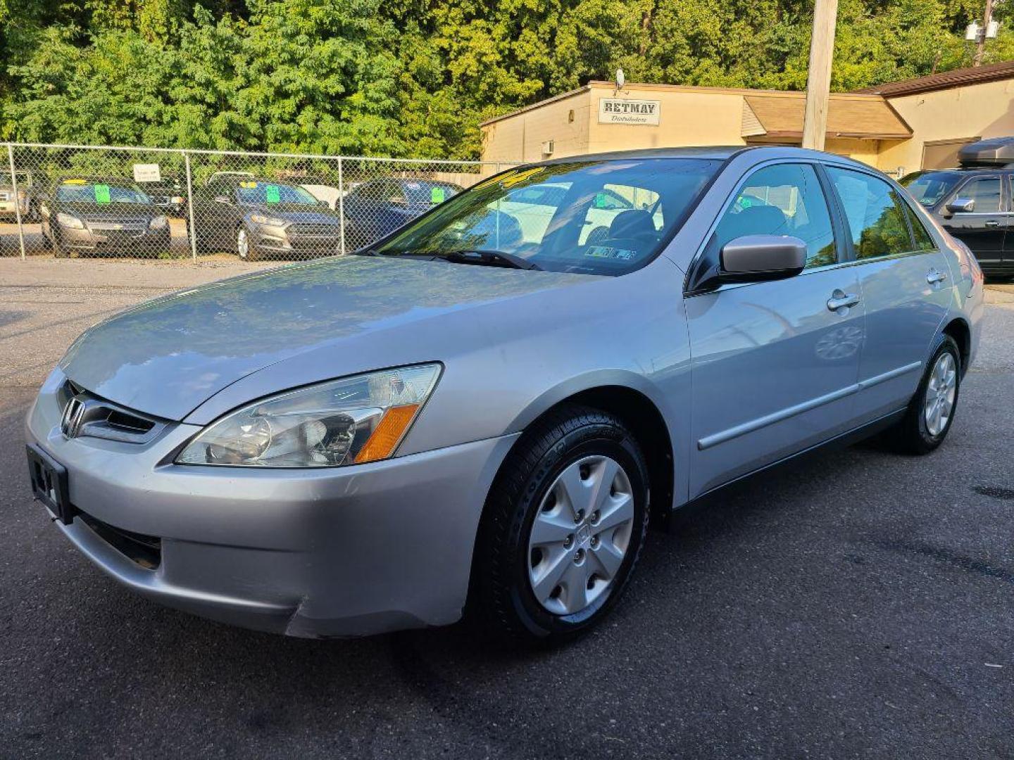 2004 SILVER HONDA ACCORD LX (1HGCM56304A) with an 2.4L engine, Automatic transmission, located at 117 North Cameron Street, Harrisburg, PA, 17101, (717) 963-8962, 40.266762, -76.875259 - WE FINANCE!!! Good Credit/ Bad Credit/ No Credit - ALL Trade-Ins Welcomed!!! ***Guaranteed Credit Approval*** APPLY ONLINE or CALL us TODAY ;) Internet Prices and Marketplace Prices are SPECIAL discounted ***CASH DEALS*** Retail Prices are higher. Please call us to discuss your cash and finan - Photo#0