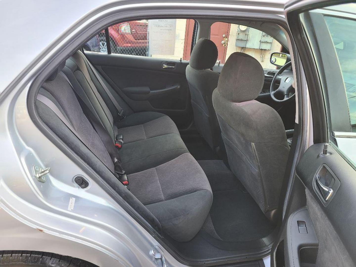 2004 SILVER HONDA ACCORD LX (1HGCM56304A) with an 2.4L engine, Automatic transmission, located at 117 North Cameron Street, Harrisburg, PA, 17101, (717) 963-8962, 40.266762, -76.875259 - WE FINANCE!!! Good Credit/ Bad Credit/ No Credit - ALL Trade-Ins Welcomed!!! ***Guaranteed Credit Approval*** APPLY ONLINE or CALL us TODAY ;) Internet Prices and Marketplace Prices are SPECIAL discounted ***CASH DEALS*** Retail Prices are higher. Please call us to discuss your cash and finan - Photo#10