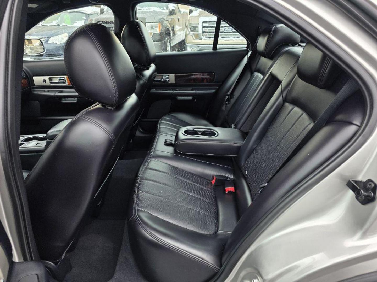 2004 SILVER LINCOLN LS SPORT (1LNHM87A04Y) with an 3.9L engine, Automatic transmission, located at 117 North Cameron Street, Harrisburg, PA, 17101, (717) 963-8962, 40.266762, -76.875259 - WE FINANCE!!! Good Credit/ Challenged Credit/ No Credit - ALL Trade-Ins Welcomed!!! APPLY ONLINE or CALL us TODAY ;) Please call us to discuss your cash and/or financing options. - Photo#9