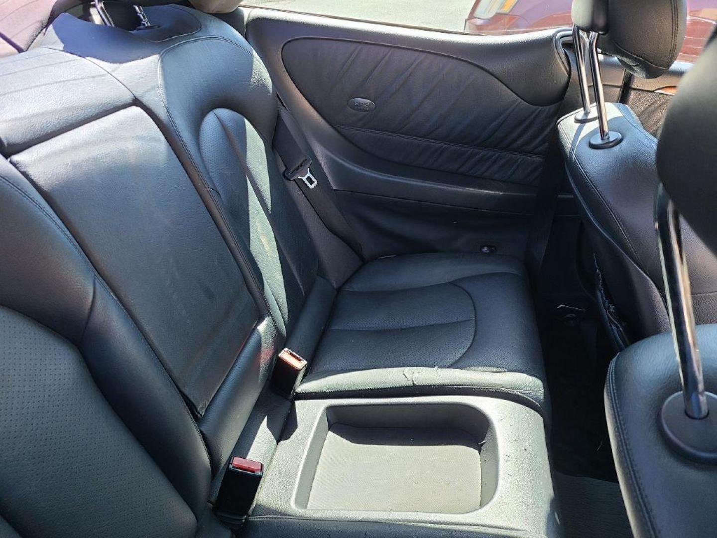 2004 BLACK MERCEDES-BENZ CLK 500 (WDBTJ75JX4F) with an 5.0L engine, Automatic transmission, located at 117 North Cameron Street, Harrisburg, PA, 17101, (717) 963-8962, 40.266762, -76.875259 - WE FINANCE!!! Good Credit/ Bad Credit/ No Credit - ALL Trade-Ins Welcomed!!! ***Guaranteed Credit Approval*** APPLY ONLINE or CALL us TODAY ;) Internet Prices and Marketplace Prices are SPECIAL discounted ***CASH DEALS*** Retail Prices are higher. Please call us to discuss your cash and finan - Photo#12