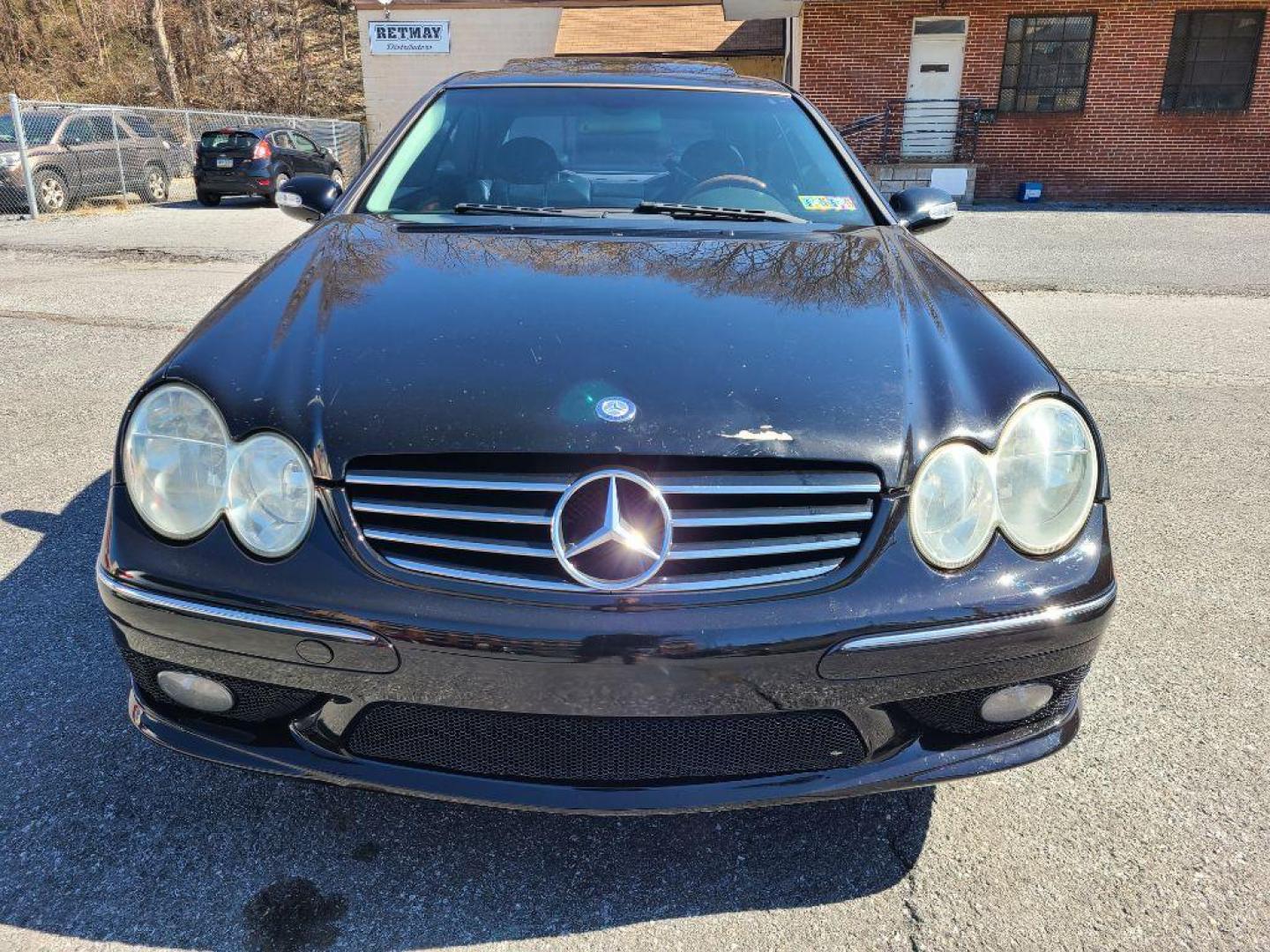 2004 BLACK MERCEDES-BENZ CLK 500 (WDBTJ75JX4F) with an 5.0L engine, Automatic transmission, located at 117 North Cameron Street, Harrisburg, PA, 17101, (717) 963-8962, 40.266762, -76.875259 - WE FINANCE!!! Good Credit/ Bad Credit/ No Credit - ALL Trade-Ins Welcomed!!! ***Guaranteed Credit Approval*** APPLY ONLINE or CALL us TODAY ;) Internet Prices and Marketplace Prices are SPECIAL discounted ***CASH DEALS*** Retail Prices are higher. Please call us to discuss your cash and finan - Photo#6