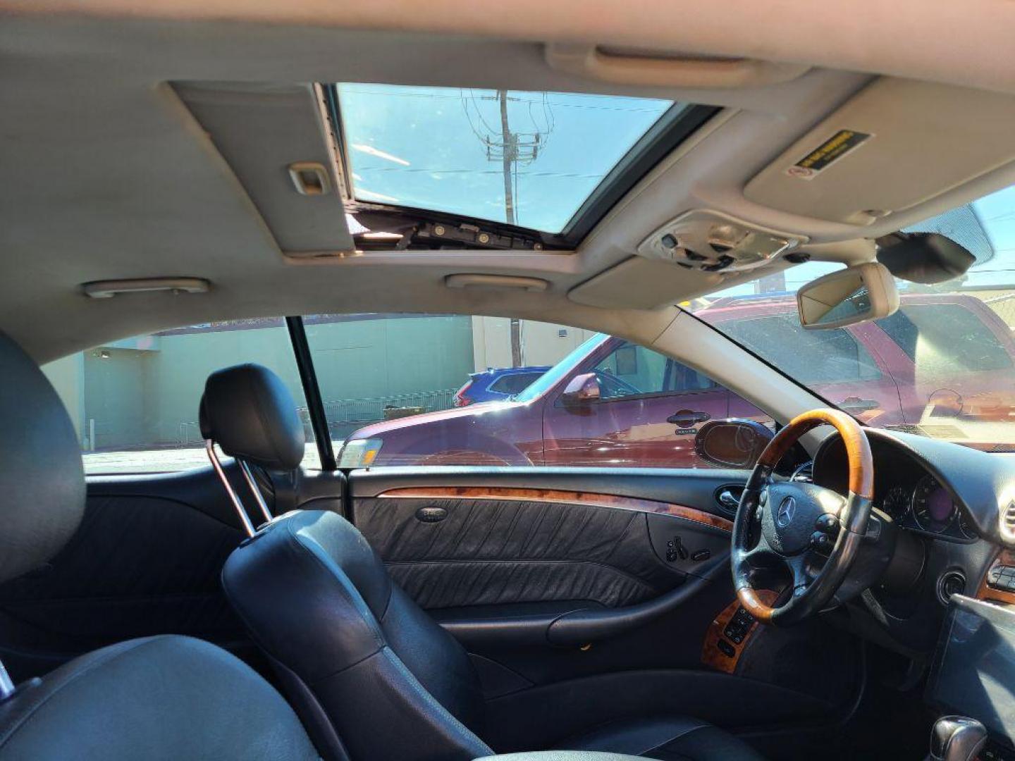 2004 BLACK MERCEDES-BENZ CLK 500 (WDBTJ75JX4F) with an 5.0L engine, Automatic transmission, located at 117 North Cameron Street, Harrisburg, PA, 17101, (717) 963-8962, 40.266762, -76.875259 - WE FINANCE!!! Good Credit/ Bad Credit/ No Credit - ALL Trade-Ins Welcomed!!! ***Guaranteed Credit Approval*** APPLY ONLINE or CALL us TODAY ;) Internet Prices and Marketplace Prices are SPECIAL discounted ***CASH DEALS*** Retail Prices are higher. Please call us to discuss your cash and finan - Photo#7