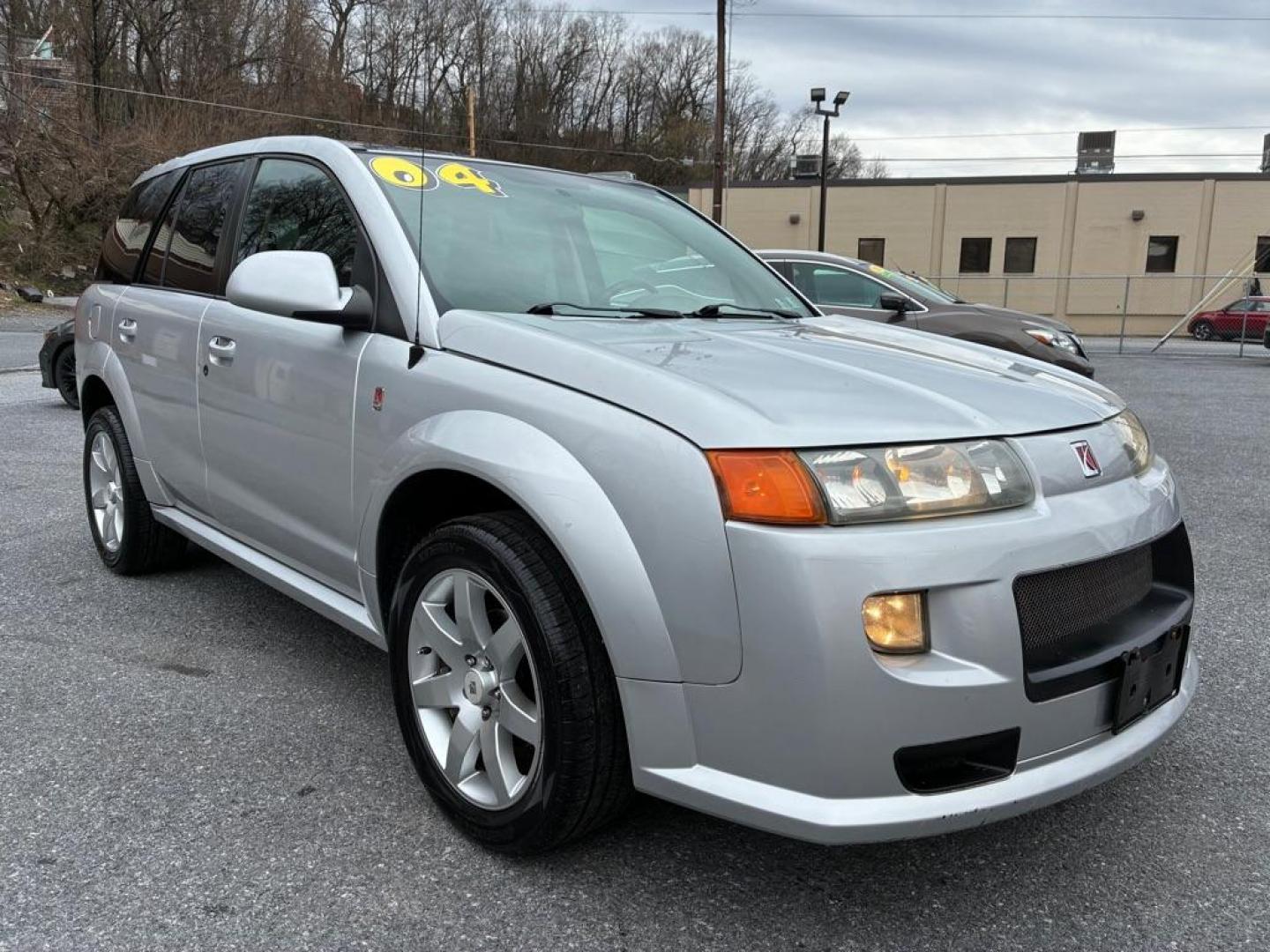 2004 SILVER SATURN VUE SUV (5GZCZ53404S) with an 3.5L engine, Automatic transmission, located at 117 North Cameron Street, Harrisburg, PA, 17101, (717) 963-8962, 40.266762, -76.875259 - WE FINANCE!!! Good Credit/ Challenged Credit/ No Credit - ALL Trade-Ins Welcomed!!! APPLY ONLINE or CALL us TODAY ;) Please call us to discuss your cash and/or financing options. - Photo#6
