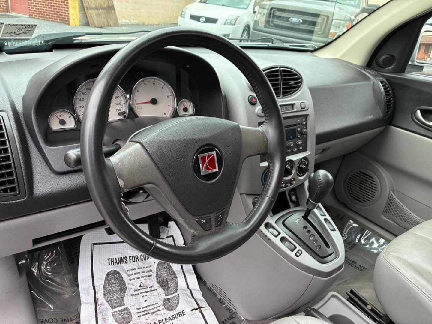 2004 SILVER SATURN VUE SUV (5GZCZ53404S) with an 3.5L engine, Automatic transmission, located at 117 North Cameron Street, Harrisburg, PA, 17101, (717) 963-8962, 40.266762, -76.875259 - WE FINANCE!!! Good Credit/ Challenged Credit/ No Credit - ALL Trade-Ins Welcomed!!! APPLY ONLINE or CALL us TODAY ;) Please call us to discuss your cash and/or financing options. - Photo#14