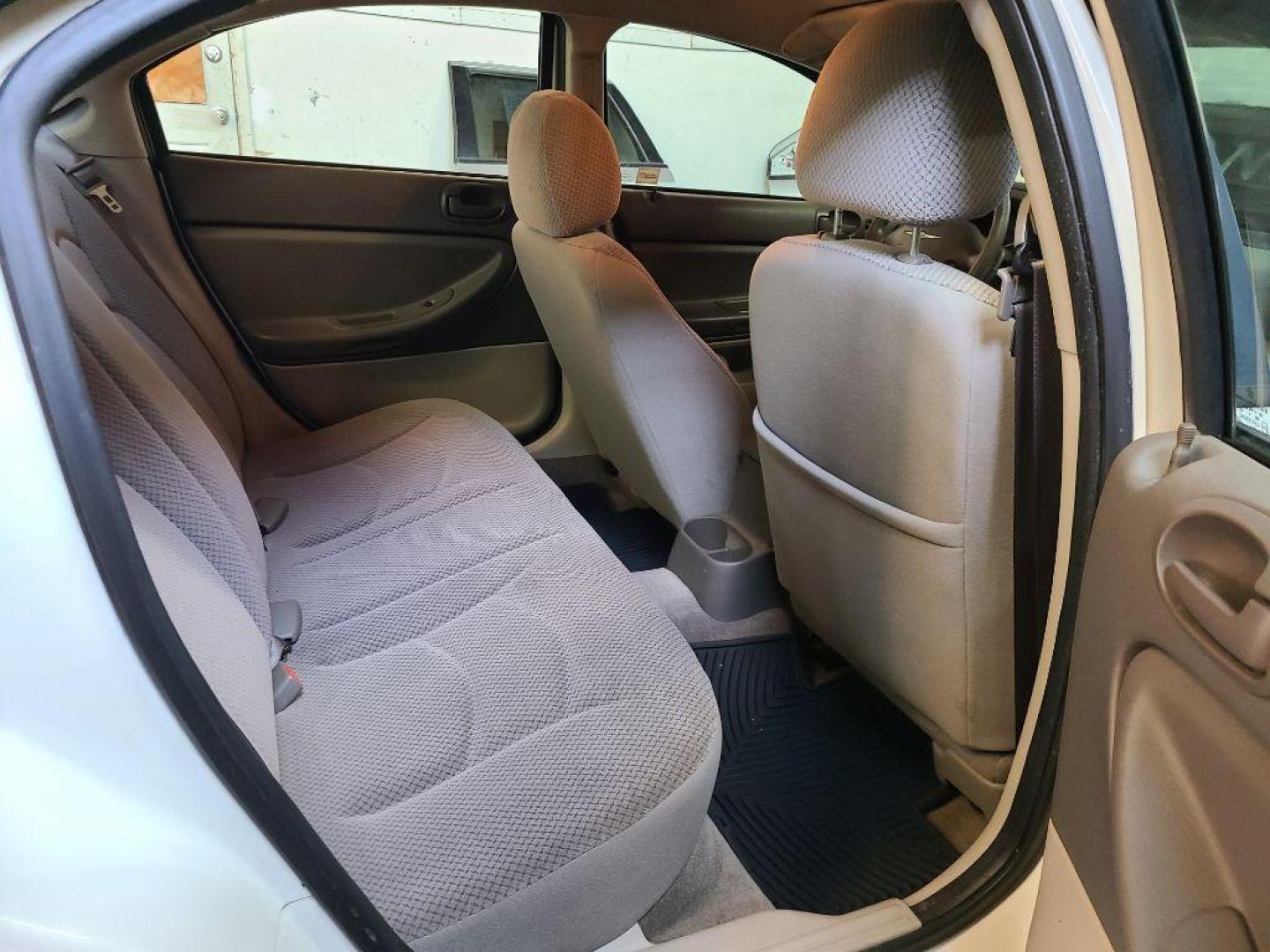 2005 WHITE CHRYSLER SEBRING TOURING (1C3EL56R05N) with an 2.7L engine, Automatic transmission, located at 117 North Cameron Street, Harrisburg, PA, 17101, (717) 963-8962, 40.266762, -76.875259 - WE FINANCE!!! Good Credit/ Bad Credit/ No Credit - ALL Trade-Ins Welcomed!!! ***Guaranteed Credit Approval*** APPLY ONLINE or CALL us TODAY ;) Internet Prices and Marketplace Prices are SPECIAL discounted ***CASH DEALS*** Retail Prices are higher. Please call us to discuss your cash and finan - Photo#8