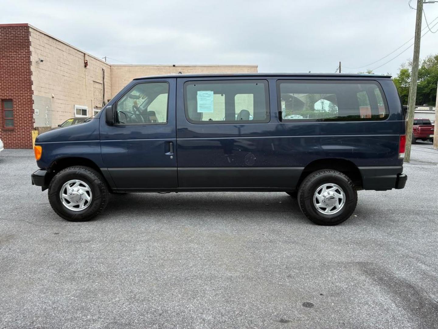 2005 BLUE FORD ECONOLINE E350 SUPER DUTY VAN (1FTSE34P85H) with an 6.0L engine, Automatic transmission, located at 117 North Cameron Street, Harrisburg, PA, 17101, (717) 963-8962, 40.266762, -76.875259 - WE FINANCE!!! MOST vehicles are available for financing. Good Credit/ Challenged Credit/ No Credit - ALL Trade-Ins Welcomed!!! APPLY ONLINE or CALL us TODAY Please call us to discuss your cash and/or financing options. Thanks for checking our inventory! We're here to help. - Photo#1