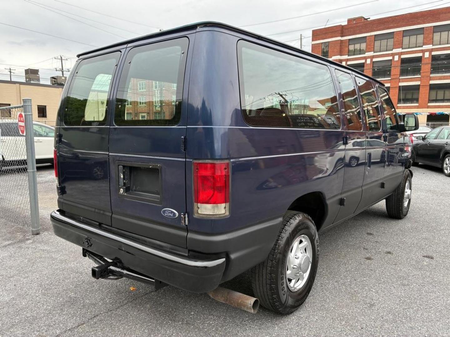 2005 BLUE FORD ECONOLINE E350 SUPER DUTY VAN (1FTSE34P85H) with an 6.0L engine, Automatic transmission, located at 117 North Cameron Street, Harrisburg, PA, 17101, (717) 963-8962, 40.266762, -76.875259 - WE FINANCE!!! MOST vehicles are available for financing. Good Credit/ Challenged Credit/ No Credit - ALL Trade-Ins Welcomed!!! APPLY ONLINE or CALL us TODAY Please call us to discuss your cash and/or financing options. Thanks for checking our inventory! We're here to help. - Photo#3