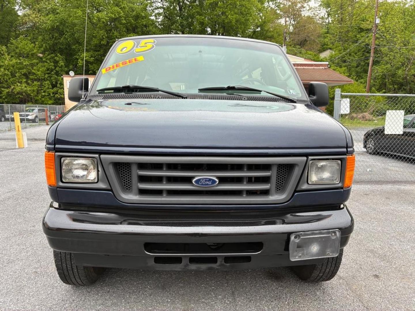 2005 BLUE FORD ECONOLINE E350 SUPER DUTY VAN (1FTSE34P85H) with an 6.0L engine, Automatic transmission, located at 117 North Cameron Street, Harrisburg, PA, 17101, (717) 963-8962, 40.266762, -76.875259 - WE FINANCE!!! MOST vehicles are available for financing. Good Credit/ Challenged Credit/ No Credit - ALL Trade-Ins Welcomed!!! APPLY ONLINE or CALL us TODAY Please call us to discuss your cash and/or financing options. Thanks for checking our inventory! We're here to help. - Photo#6