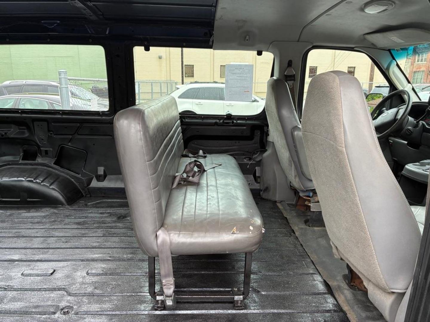 2005 BLUE FORD ECONOLINE E350 SUPER DUTY VAN (1FTSE34P85H) with an 6.0L engine, Automatic transmission, located at 117 North Cameron Street, Harrisburg, PA, 17101, (717) 963-8962, 40.266762, -76.875259 - WE FINANCE!!! MOST vehicles are available for financing. Good Credit/ Challenged Credit/ No Credit - ALL Trade-Ins Welcomed!!! APPLY ONLINE or CALL us TODAY Please call us to discuss your cash and/or financing options. Thanks for checking our inventory! We're here to help. - Photo#8