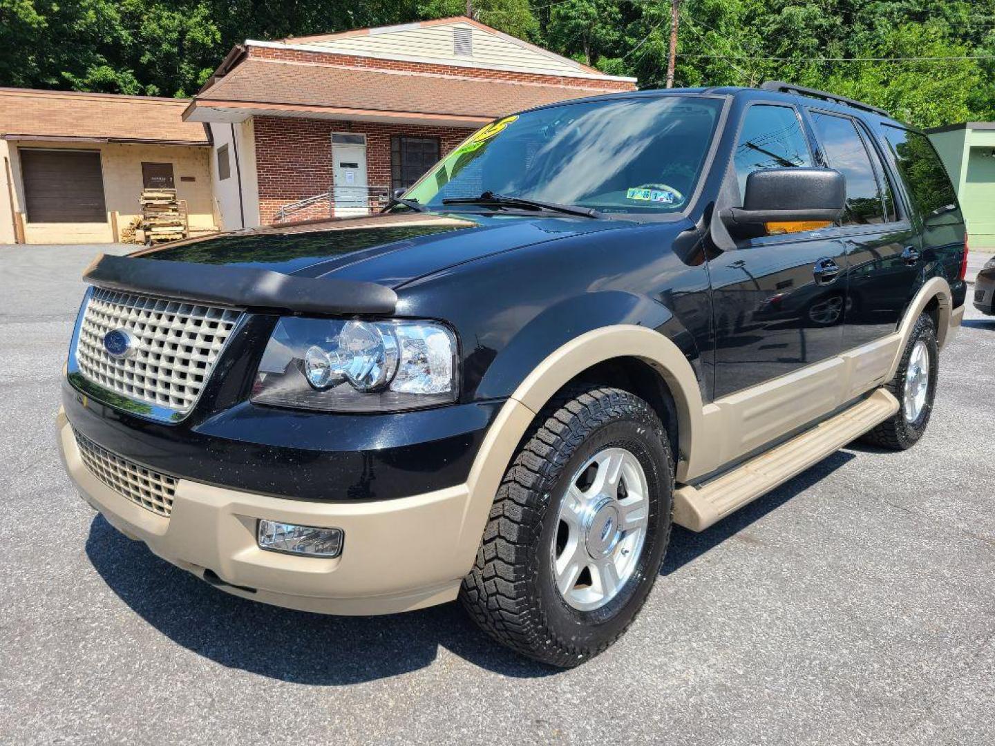 2005 BLACK FORD EXPEDITION EDDIE BAUER (1FMFU18545L) with an 5.4L engine, Automatic transmission, located at 117 North Cameron Street, Harrisburg, PA, 17101, (717) 963-8962, 40.266762, -76.875259 - WE FINANCE!!! Good Credit/ Bad Credit/ No Credit - ALL Trade-Ins Welcomed!!! ***Guaranteed Credit Approval*** APPLY ONLINE or CALL us TODAY ;) Internet Prices and Marketplace Prices are SPECIAL discounted ***CASH DEALS*** Retail Prices are higher. Please call us to discuss your cash and finan - Photo#0