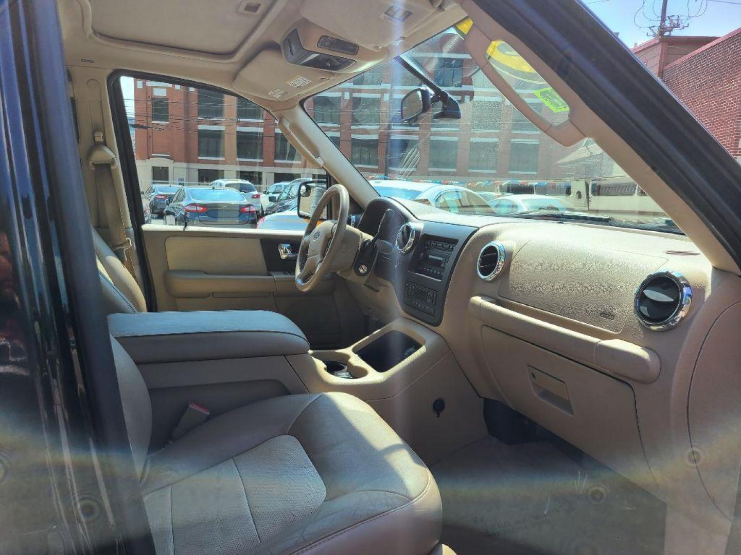 2005 BLACK FORD EXPEDITION EDDIE BAUER (1FMFU18545L) with an 5.4L engine, Automatic transmission, located at 117 North Cameron Street, Harrisburg, PA, 17101, (717) 963-8962, 40.266762, -76.875259 - WE FINANCE!!! Good Credit/ Bad Credit/ No Credit - ALL Trade-Ins Welcomed!!! ***Guaranteed Credit Approval*** APPLY ONLINE or CALL us TODAY ;) Internet Prices and Marketplace Prices are SPECIAL discounted ***CASH DEALS*** Retail Prices are higher. Please call us to discuss your cash and finan - Photo#8