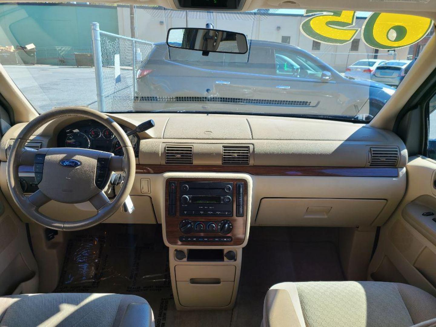2005 GREEN FORD FREESTAR SEL (2FMZA52295B) with an 4.2L engine, Automatic transmission, located at 117 North Cameron Street, Harrisburg, PA, 17101, (717) 963-8962, 40.266762, -76.875259 - WE FINANCE!!! Good Credit/ Bad Credit/ No Credit - ALL Trade-Ins Welcomed!!! ***Guaranteed Credit Approval*** APPLY ONLINE or CALL us TODAY ;) Internet Prices and Marketplace Prices are SPECIAL discounted ***CASH DEALS*** Retail Prices are higher. Please call us to discuss your cash and finan - Photo#9