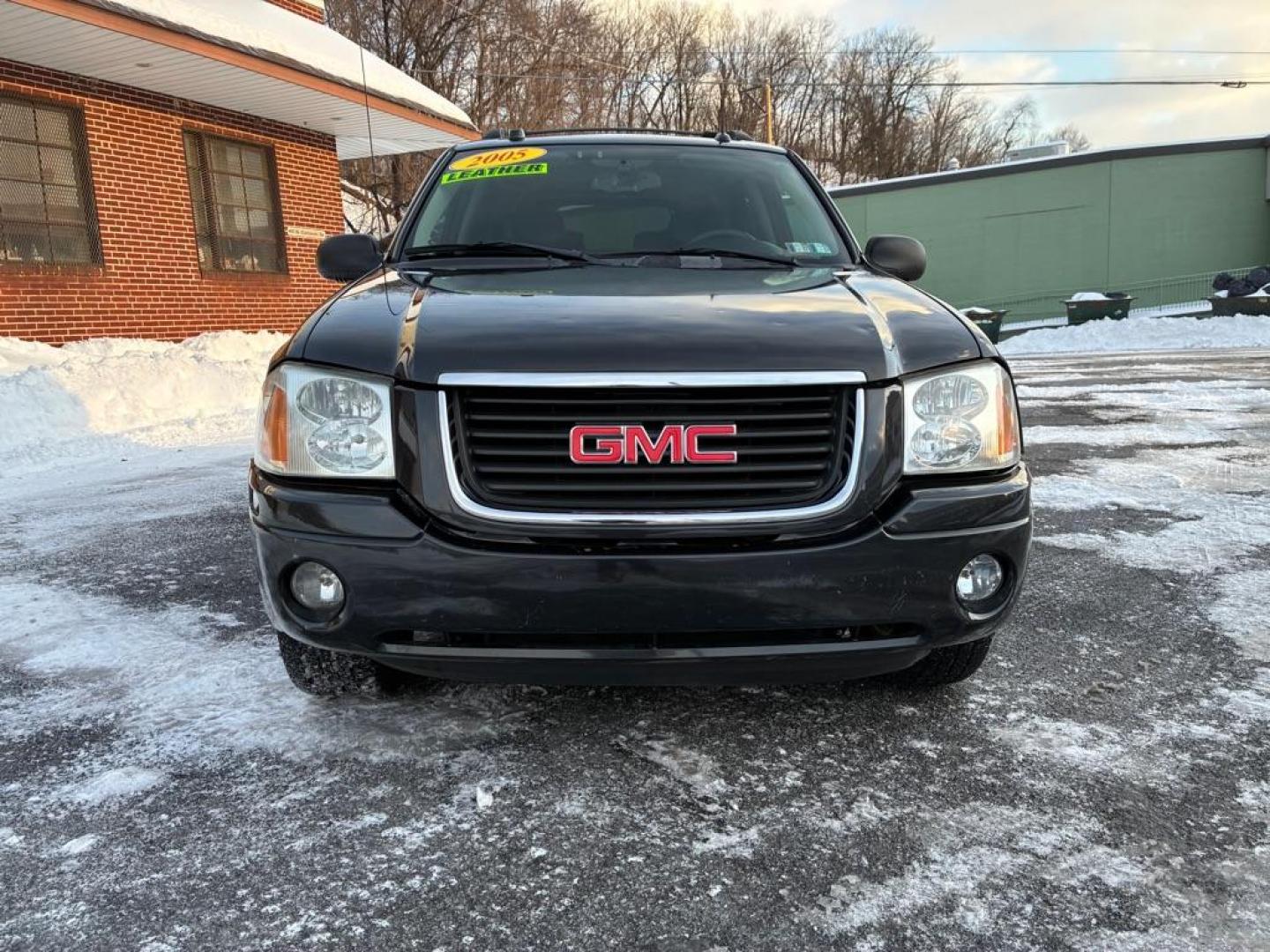 2005 BLACK GMC ENVOY XL SLE (1GKET16S056) with an 4.2L engine, Automatic transmission, located at 117 North Cameron Street, Harrisburg, PA, 17101, (717) 963-8962, 40.266762, -76.875259 - WE FINANCE!!! Good Credit/ Challenged Credit/ No Credit - ALL Trade-Ins Welcomed!!! APPLY ONLINE or CALL us TODAY ;) Please call us to discuss your cash and/or financing options. - Photo#8
