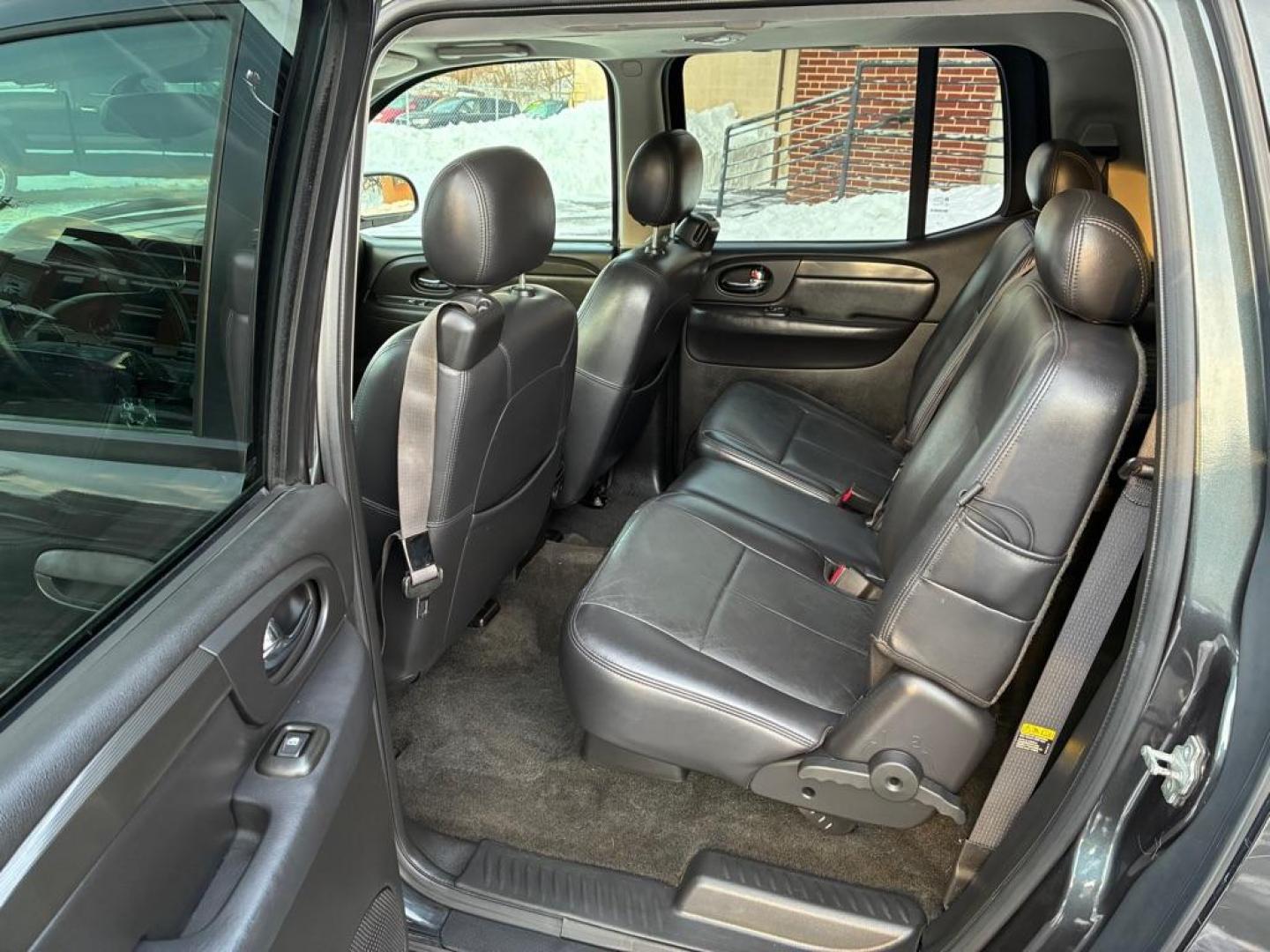 2005 BLACK GMC ENVOY XL SLE (1GKET16S056) with an 4.2L engine, Automatic transmission, located at 117 North Cameron Street, Harrisburg, PA, 17101, (717) 963-8962, 40.266762, -76.875259 - WE FINANCE!!! Good Credit/ Challenged Credit/ No Credit - ALL Trade-Ins Welcomed!!! APPLY ONLINE or CALL us TODAY ;) Please call us to discuss your cash and/or financing options. - Photo#14