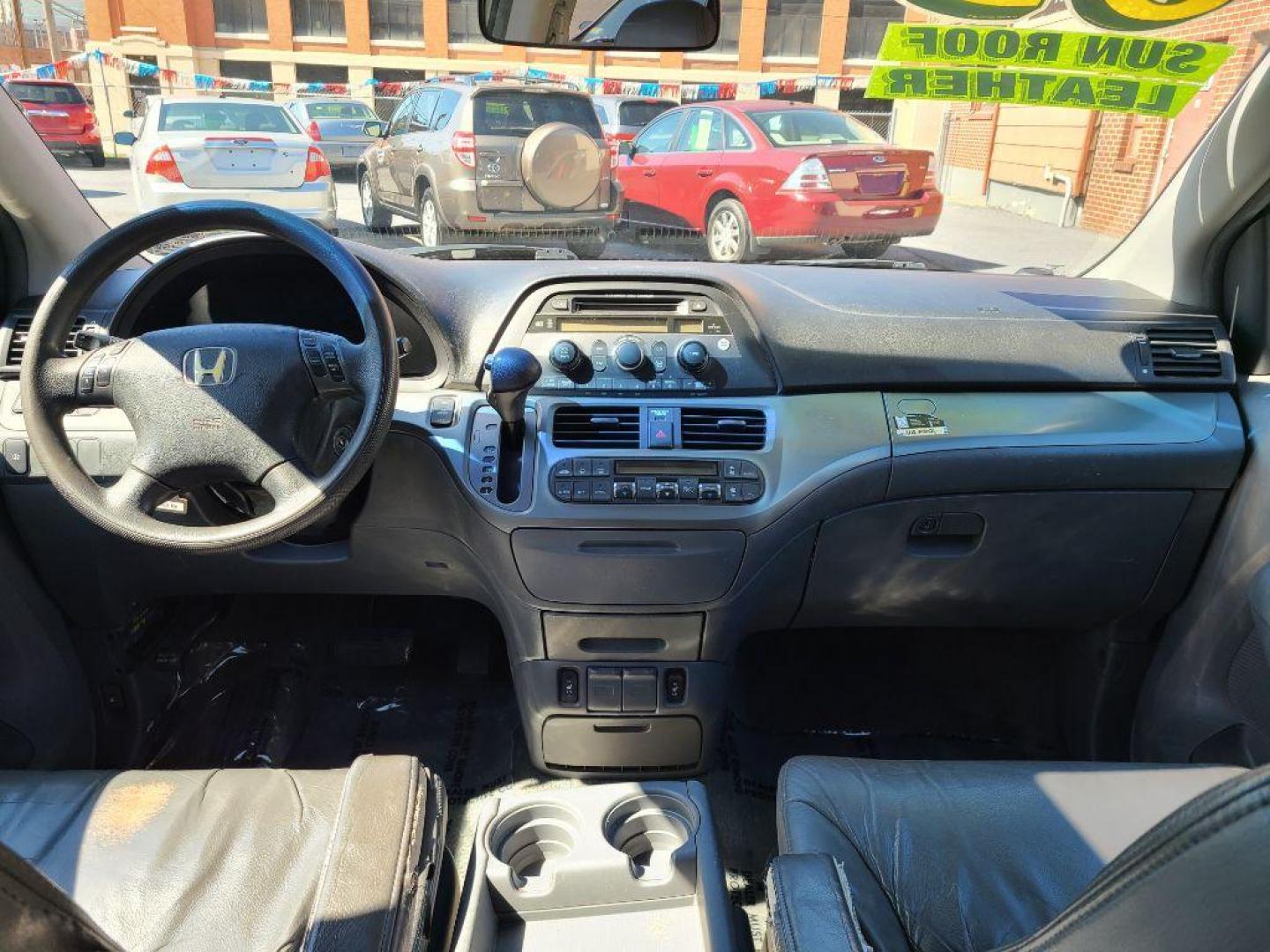 2005 SILVER HONDA ODYSSEY EXL (5FNRL386X5B) with an 3.5L engine, Automatic transmission, located at 117 North Cameron Street, Harrisburg, PA, 17101, (717) 963-8962, 40.266762, -76.875259 - WE FINANCE!!! Good Credit/ Bad Credit/ No Credit - ALL Trade-Ins Welcomed!!! ***Guaranteed Credit Approval*** APPLY ONLINE or CALL us TODAY ;) Internet Prices and Marketplace Prices are SPECIAL discounted ***CASH DEALS*** Retail Prices are higher. Please call us to discuss your cash and finan - Photo#10
