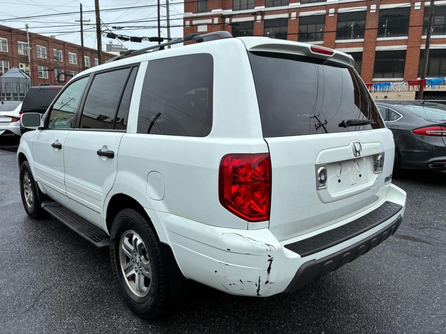2005 WHITE HONDA PILOT EXL (5FNYF18515B) with an 3.5L engine, Automatic transmission, located at 117 North Cameron Street, Harrisburg, PA, 17101, (717) 963-8962, 40.266762, -76.875259 - WE FINANCE!!! MOST vehicles are available for financing. Good Credit/ Challenged Credit/ No Credit - ALL Trade-Ins Welcomed!!! APPLY ONLINE or CALL us TODAY Please call us to discuss your cash and/or financing options. Thanks for checking our inventory! We're here to help.- Photo#2