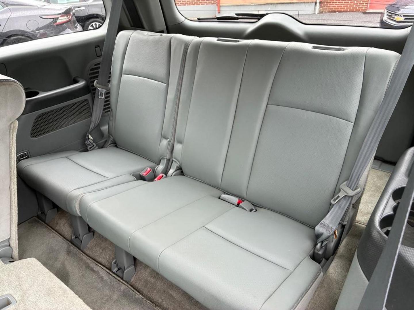 2005 WHITE HONDA PILOT EXL (5FNYF18515B) with an 3.5L engine, Automatic transmission, located at 117 North Cameron Street, Harrisburg, PA, 17101, (717) 963-8962, 40.266762, -76.875259 - WE FINANCE!!! MOST vehicles are available for financing. Good Credit/ Challenged Credit/ No Credit - ALL Trade-Ins Welcomed!!! APPLY ONLINE or CALL us TODAY Please call us to discuss your cash and/or financing options. Thanks for checking our inventory! We're here to help.- Photo#11