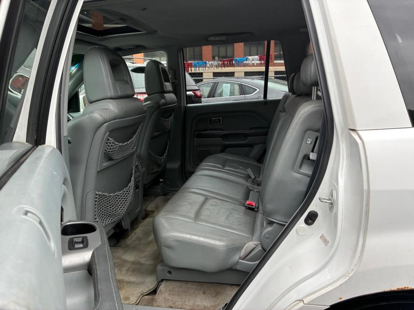 2005 WHITE HONDA PILOT EXL (5FNYF18515B) with an 3.5L engine, Automatic transmission, located at 117 North Cameron Street, Harrisburg, PA, 17101, (717) 963-8962, 40.266762, -76.875259 - WE FINANCE!!! MOST vehicles are available for financing. Good Credit/ Challenged Credit/ No Credit - ALL Trade-Ins Welcomed!!! APPLY ONLINE or CALL us TODAY Please call us to discuss your cash and/or financing options. Thanks for checking our inventory! We're here to help.- Photo#12