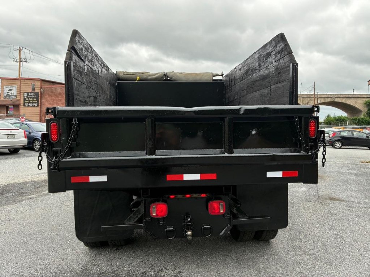 2006 RED CHEVROLET C4500 C4C042 (1GBE4C1296F) , Automatic transmission, located at 117 North Cameron Street, Harrisburg, PA, 17101, (717) 963-8962, 40.266762, -76.875259 - WE FINANCE!!! MOST vehicles are available for financing. Good Credit/ Challenged Credit/ No Credit - ALL Trade-Ins Welcomed!!! APPLY ONLINE or CALL us TODAY Please call us to discuss your cash and/or financing options. Thanks for checking our inventory! We're here to help.- Photo#3