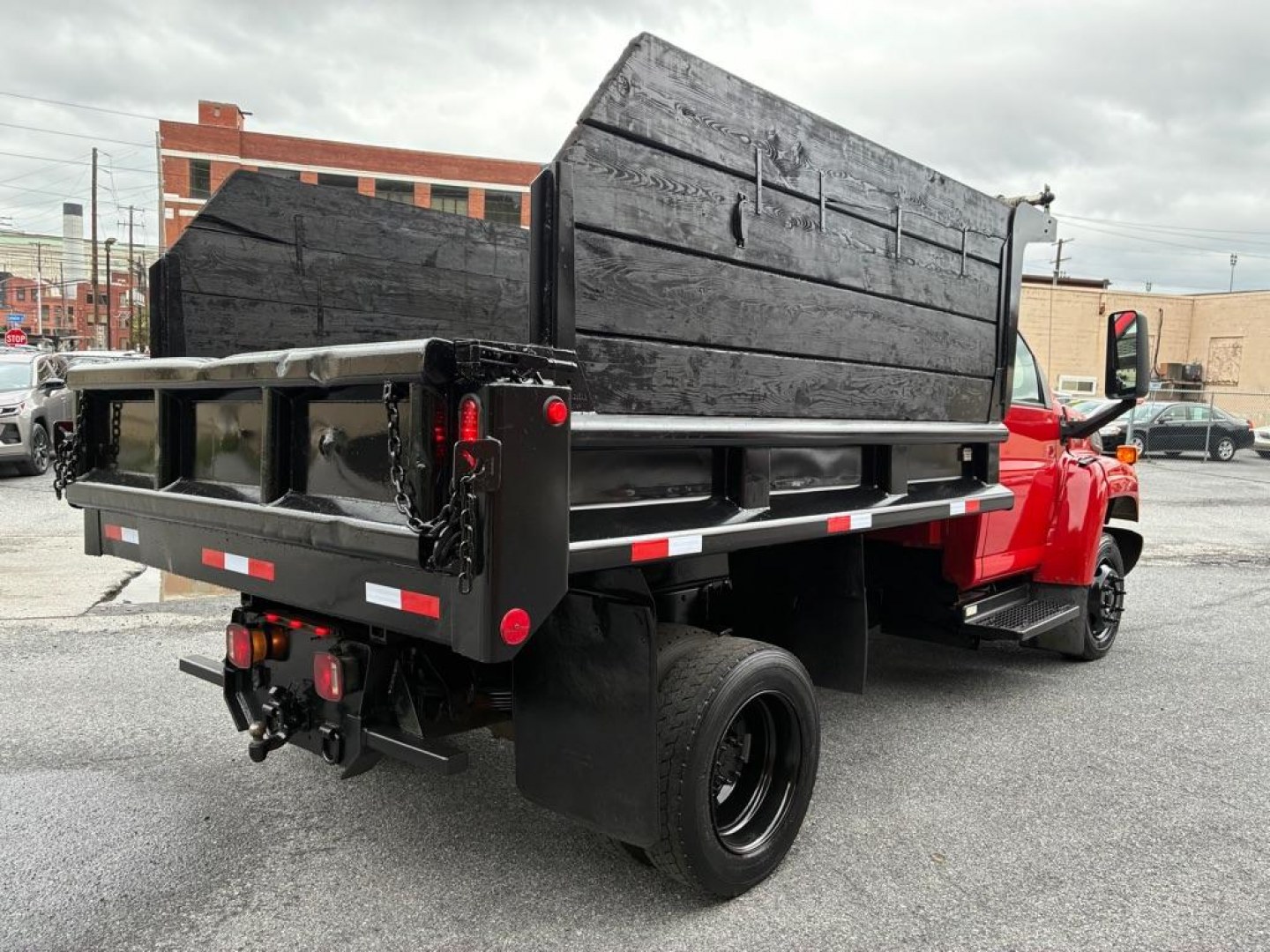 2006 RED CHEVROLET C4500 C4C042 (1GBE4C1296F) , Automatic transmission, located at 117 North Cameron Street, Harrisburg, PA, 17101, (717) 963-8962, 40.266762, -76.875259 - WE FINANCE!!! MOST vehicles are available for financing. Good Credit/ Challenged Credit/ No Credit - ALL Trade-Ins Welcomed!!! APPLY ONLINE or CALL us TODAY Please call us to discuss your cash and/or financing options. Thanks for checking our inventory! We're here to help.- Photo#4