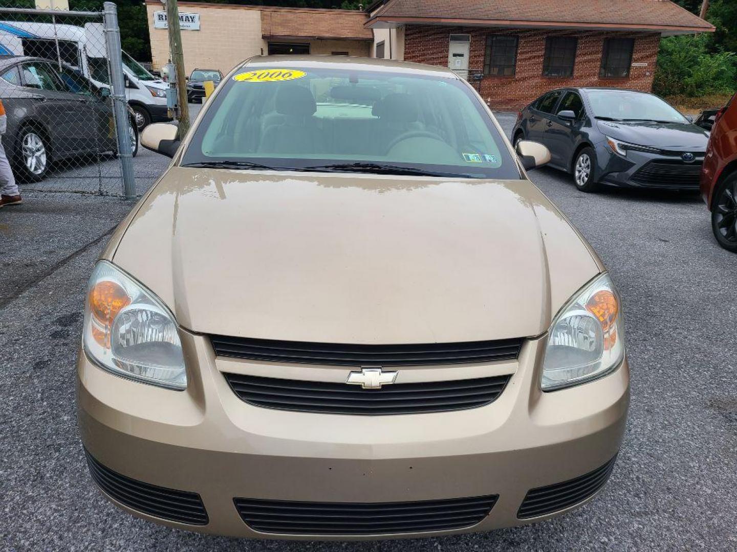 2006 TAN CHEVROLET COBALT LT (1G1AL55F867) with an 2.2L engine, Automatic transmission, located at 117 North Cameron Street, Harrisburg, PA, 17101, (717) 963-8962, 40.266762, -76.875259 - WE FINANCE!!! Good Credit/ Bad Credit/ No Credit - ALL Trade-Ins Welcomed!!! ***Guaranteed Credit Approval*** APPLY ONLINE or CALL us TODAY ;) Internet Prices and Marketplace Prices are SPECIAL discounted ***CASH DEALS*** Retail Prices are higher. Please call us to discuss your cash and finan - Photo#7