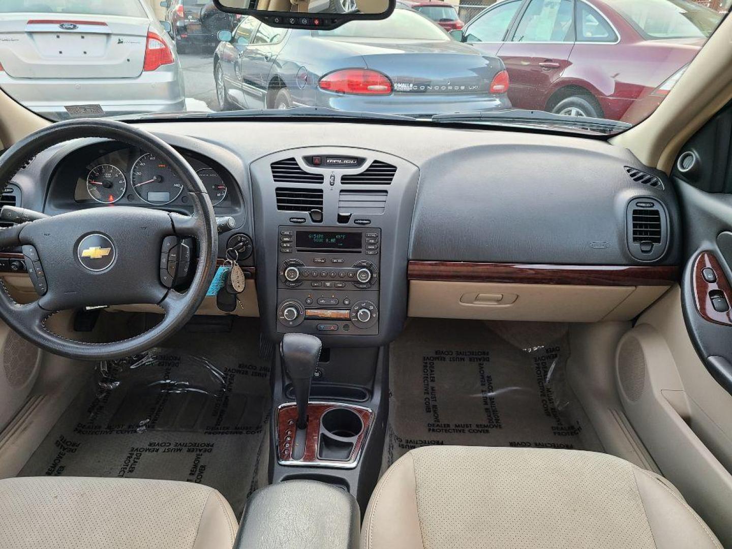 2006 BLACK CHEVROLET MALIBU LTZ (1G1ZU53846F) with an 3.5L engine, Automatic transmission, located at 117 North Cameron Street, Harrisburg, PA, 17101, (717) 963-8962, 40.266762, -76.875259 - WE FINANCE!!! Good Credit/ Bad Credit/ No Credit - ALL Trade-Ins Welcomed!!! ***Guaranteed Credit Approval*** APPLY ONLINE or CALL us TODAY ;) Internet Prices and Marketplace Prices are SPECIAL discounted ***CASH DEALS*** Retail Prices are higher. Please call us to discuss your cash and finan - Photo#13