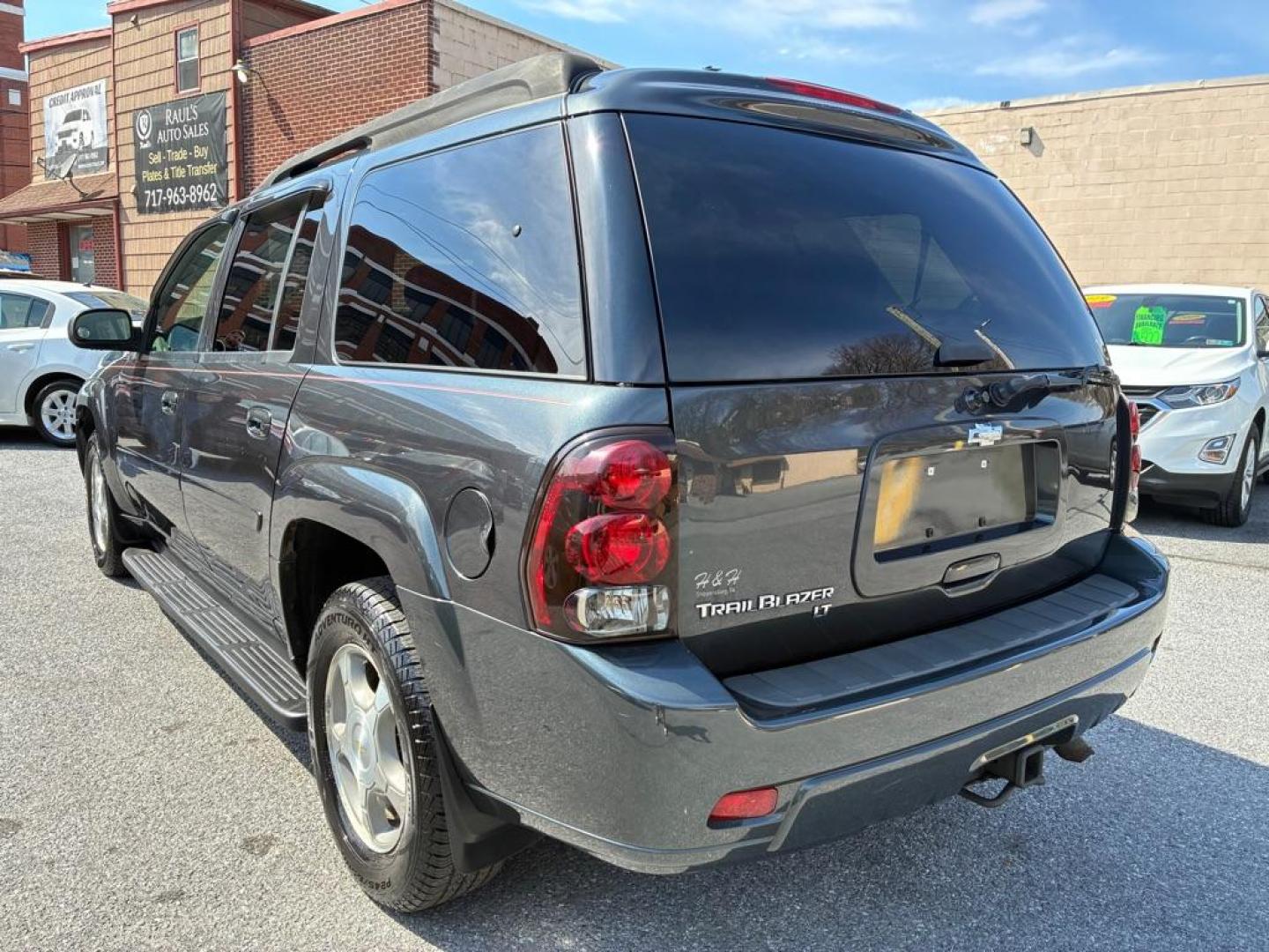 2006 GRAY CHEVROLET TRAILBLAZER EXT LS (1GNET16S966) with an 4.2L engine, Automatic transmission, located at 117 North Cameron Street, Harrisburg, PA, 17101, (717) 963-8962, 40.266762, -76.875259 - WE FINANCE!!! Good Credit/ Challenged Credit/ No Credit - ALL Trade-Ins Welcomed!!! APPLY ONLINE or CALL us TODAY ;) Please call us to discuss your cash and/or financing options. - Photo#2